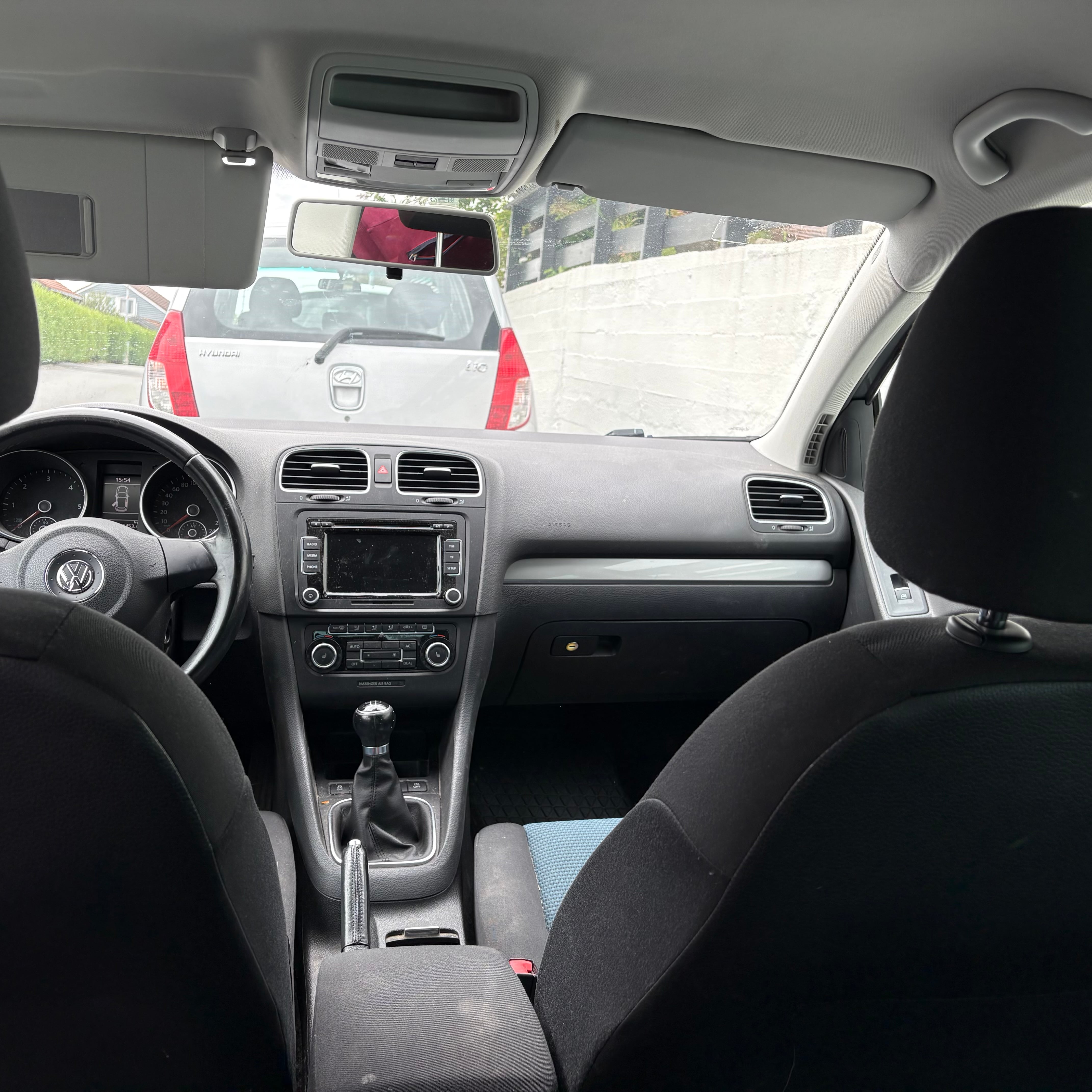 Volkswagen Golf TDI with Bluetooth audio