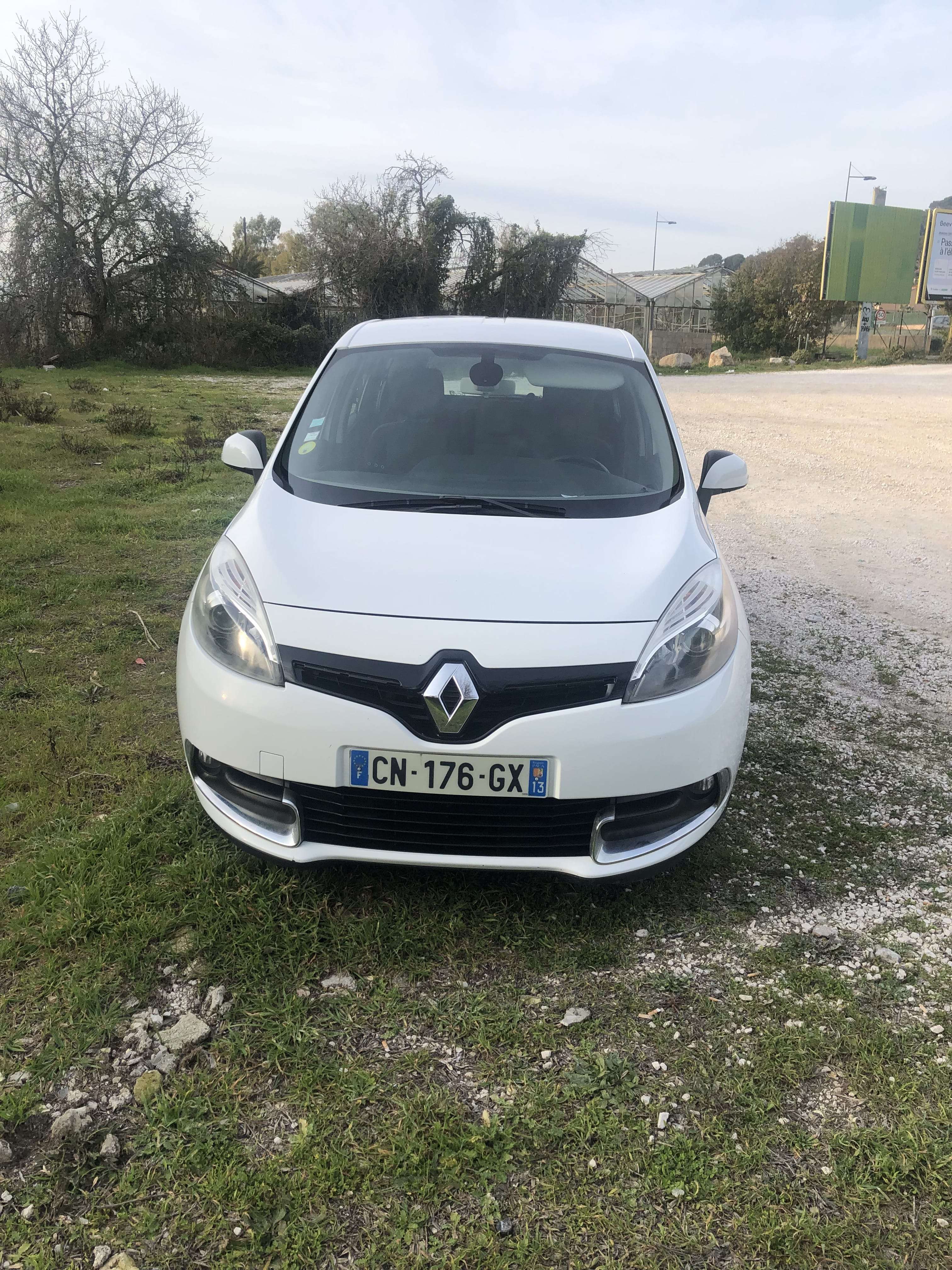 Renault Grand Scenic 1,5 dci, 2012, Diesel, 7 places