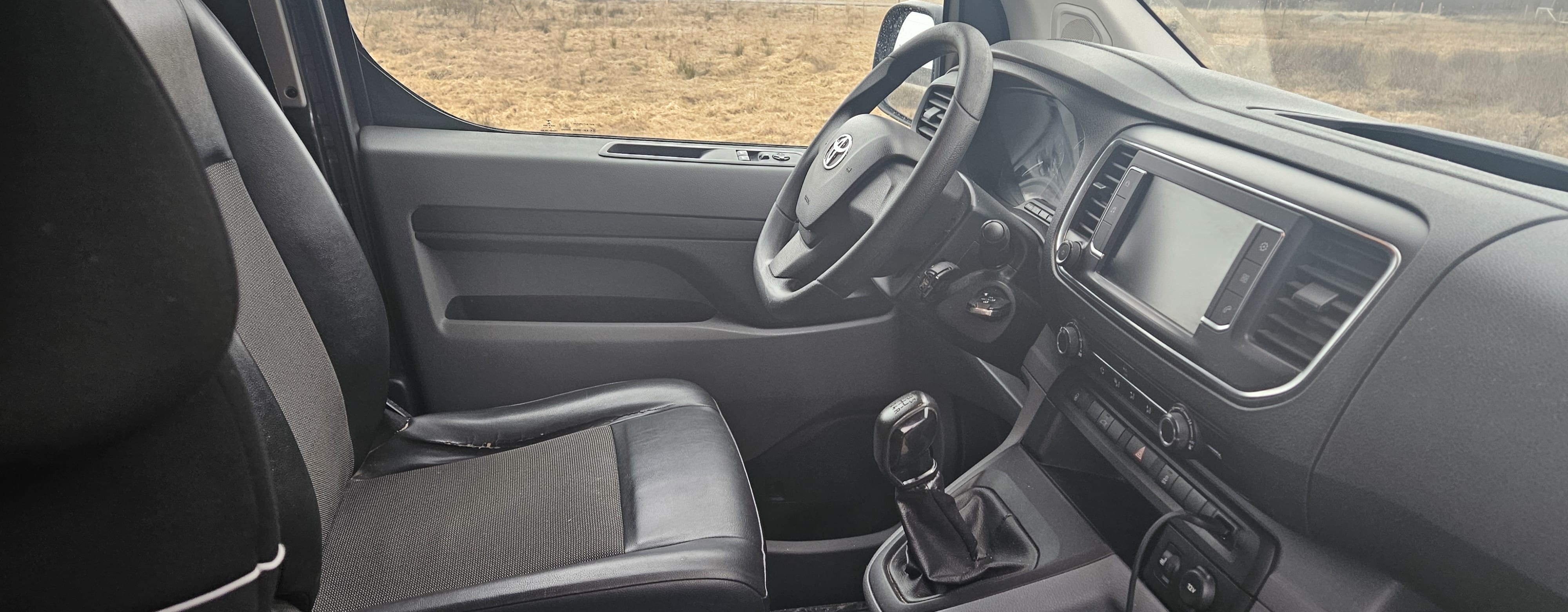 Toyota Proace Varebil med Babysete