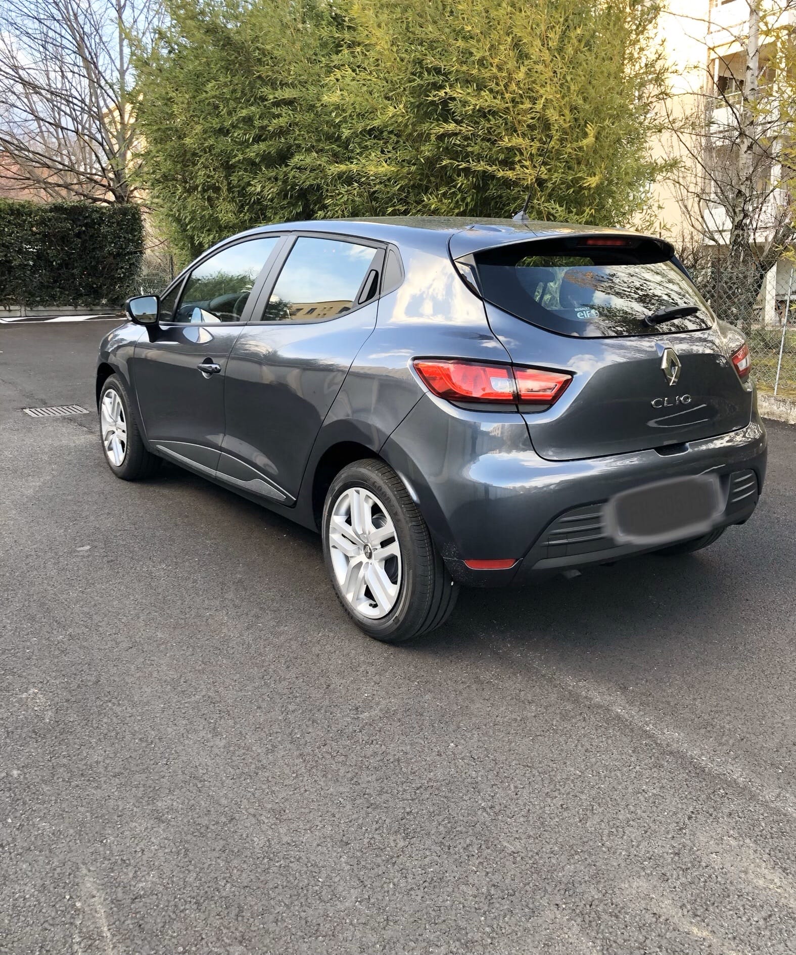 Renault Clio 1.4 essence avec Régulateur de vitesse