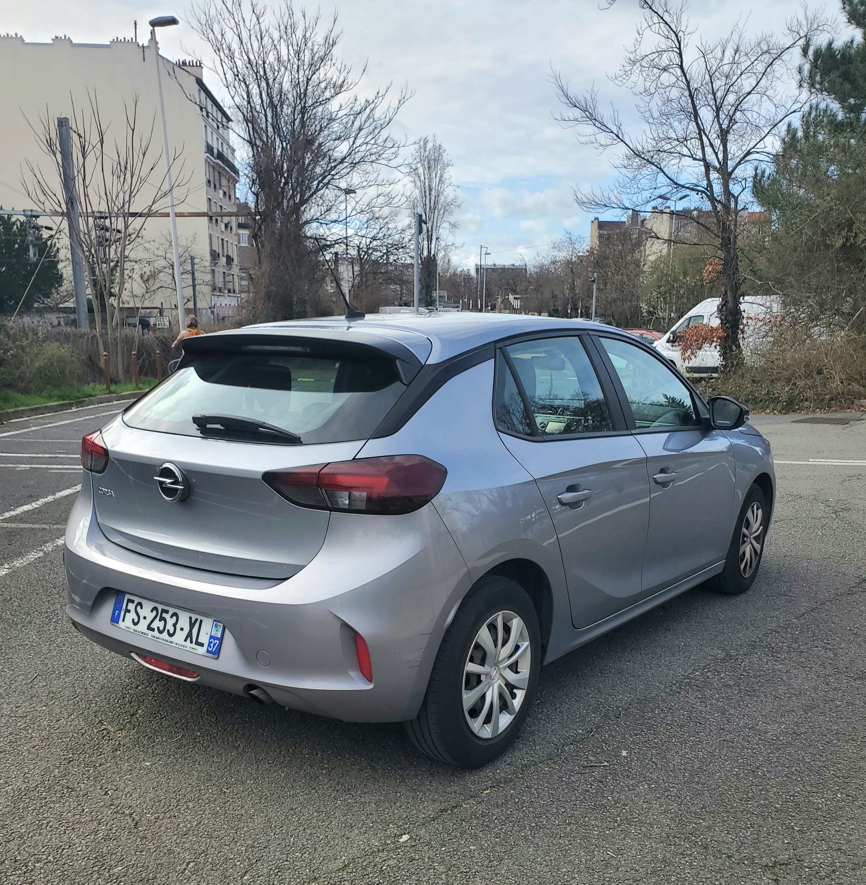 Opel Corsa avec Régulateur de vitesse