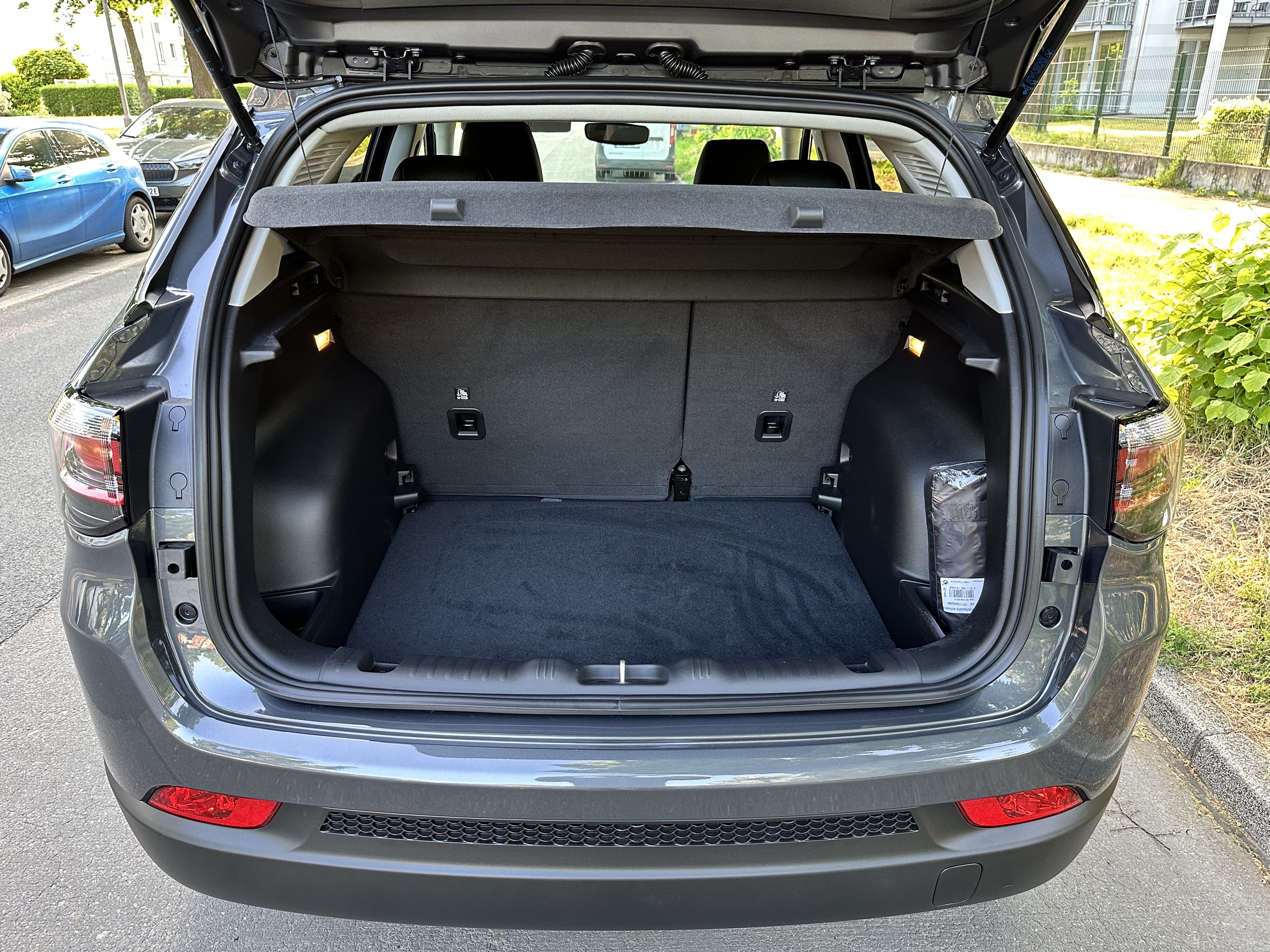 Jeep Compass Hybrid - Vollausstattung mit Android Auto