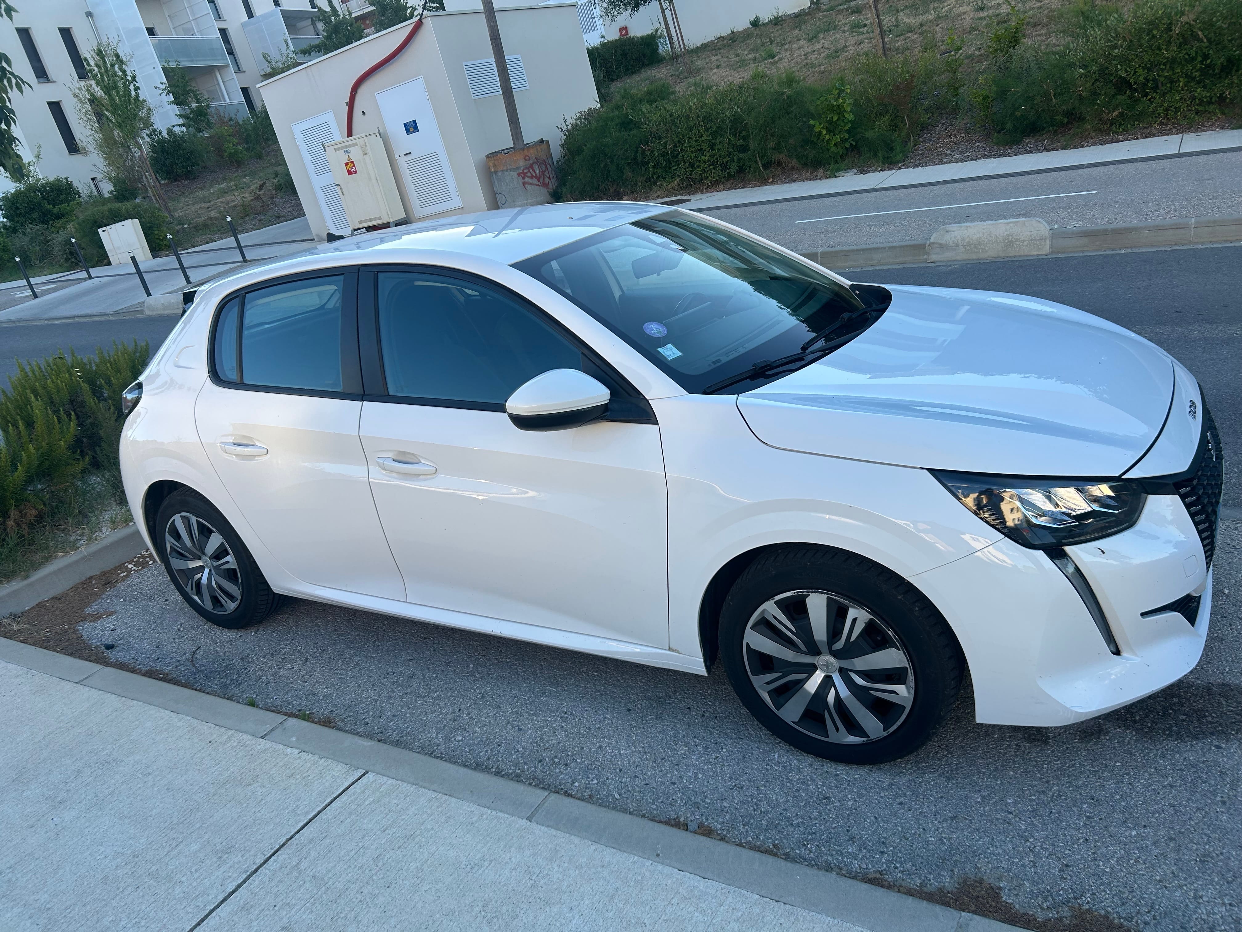 Peugeot 208 avec Caméra de recul