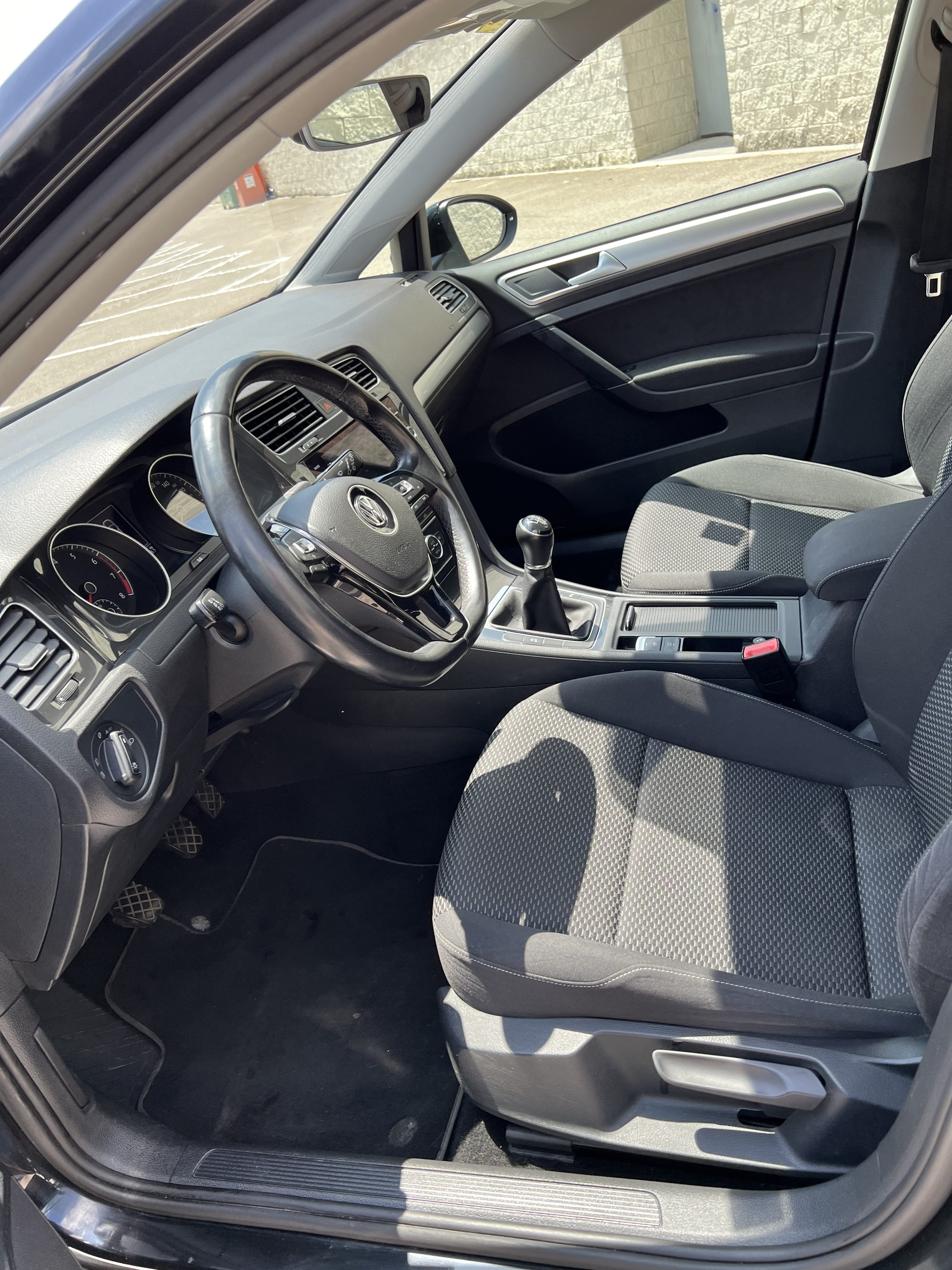 Volkswagen Golf con Audio Bluetooth