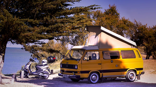 Volkswagen Transporter Combi Van Westfalia camping-car en location de vacance à l'île d'Oléron