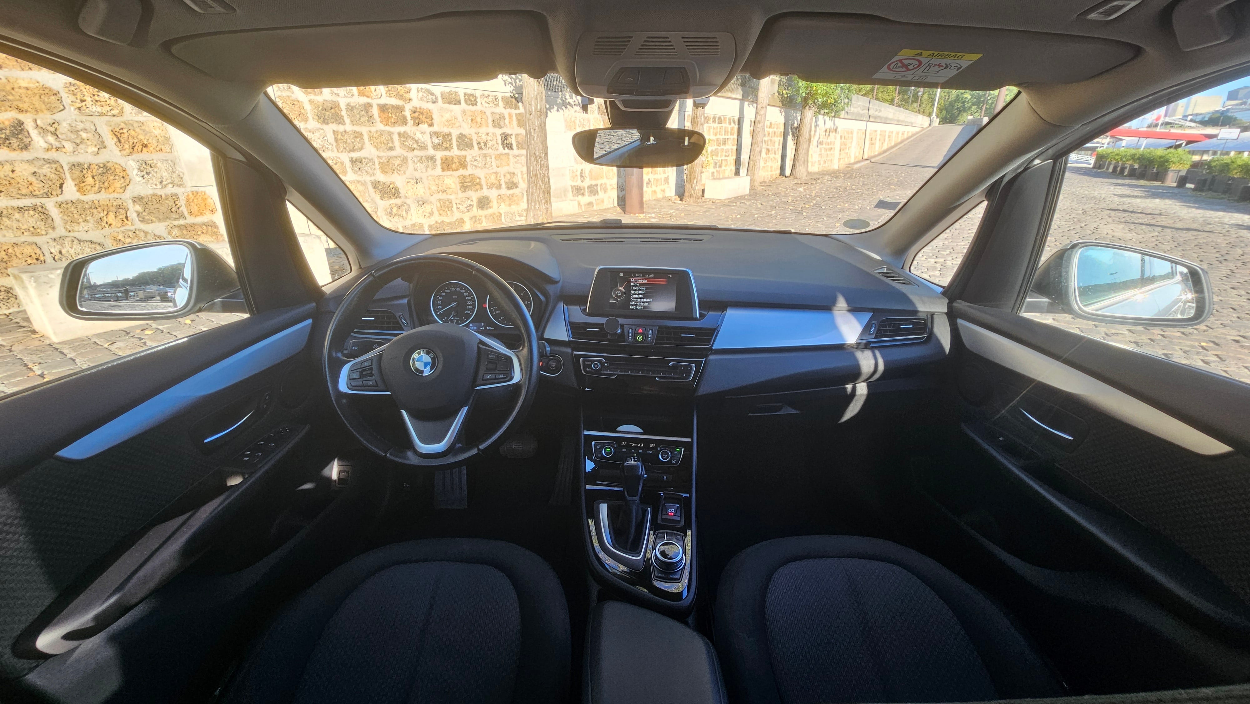BMW Série 2 Active Tourer avec GPS