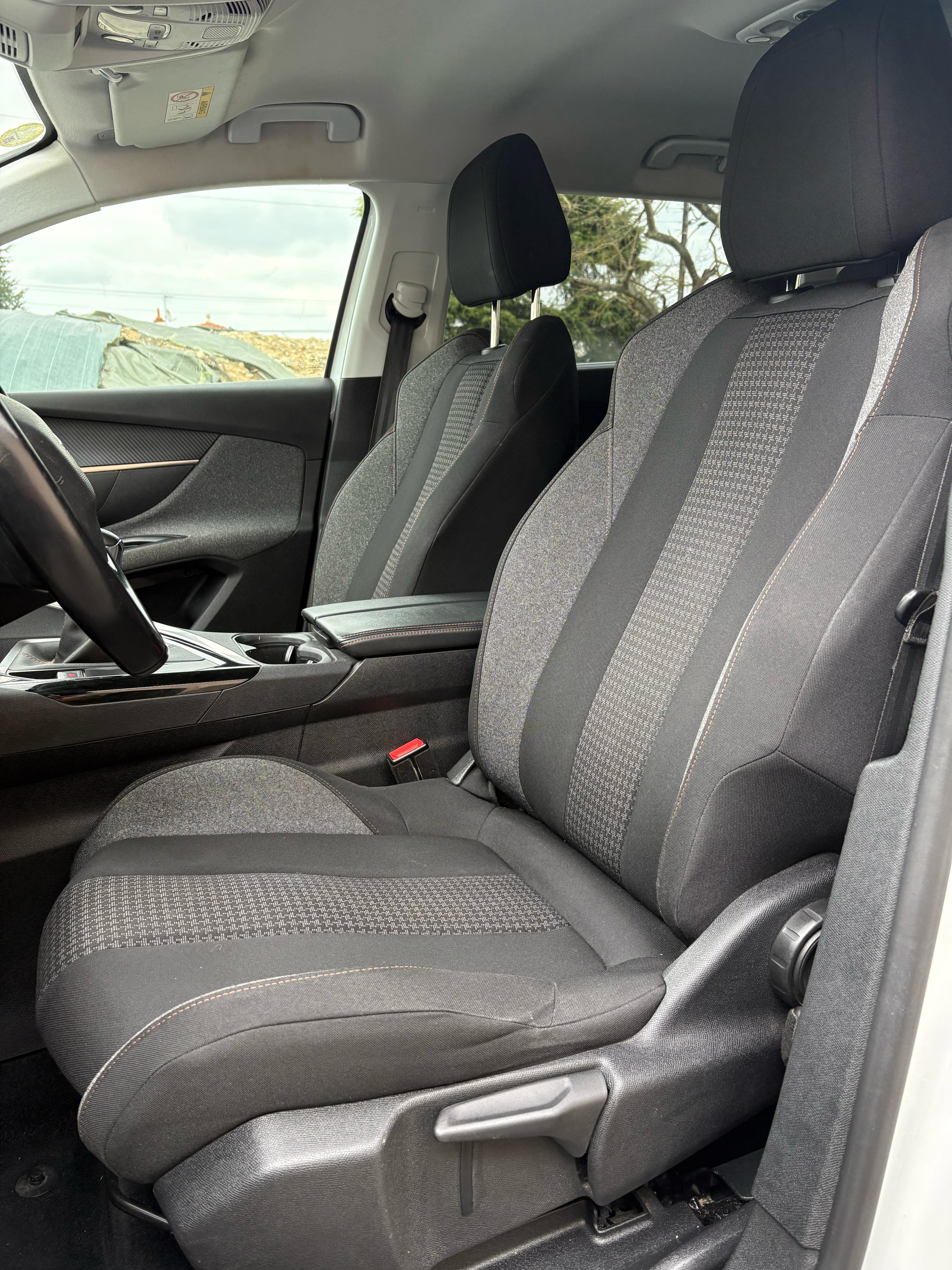Peugeot 5008 avec Android Auto