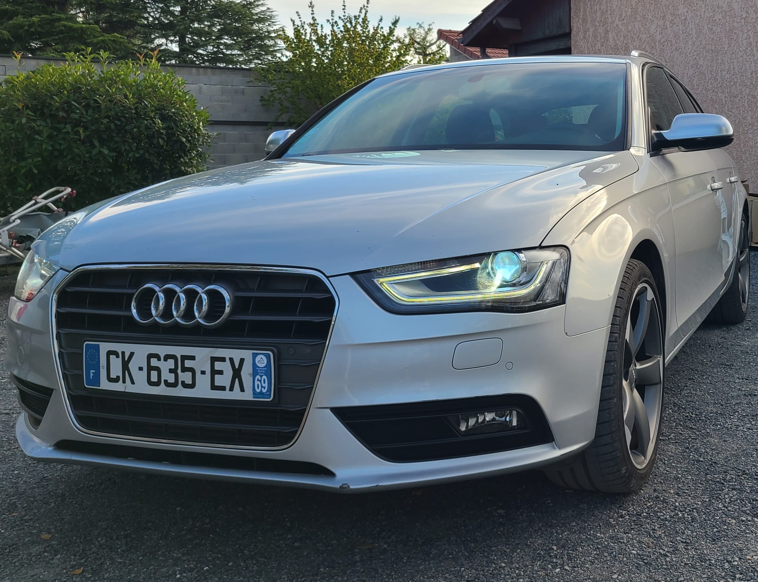 Audi A4 Avant with Hitch