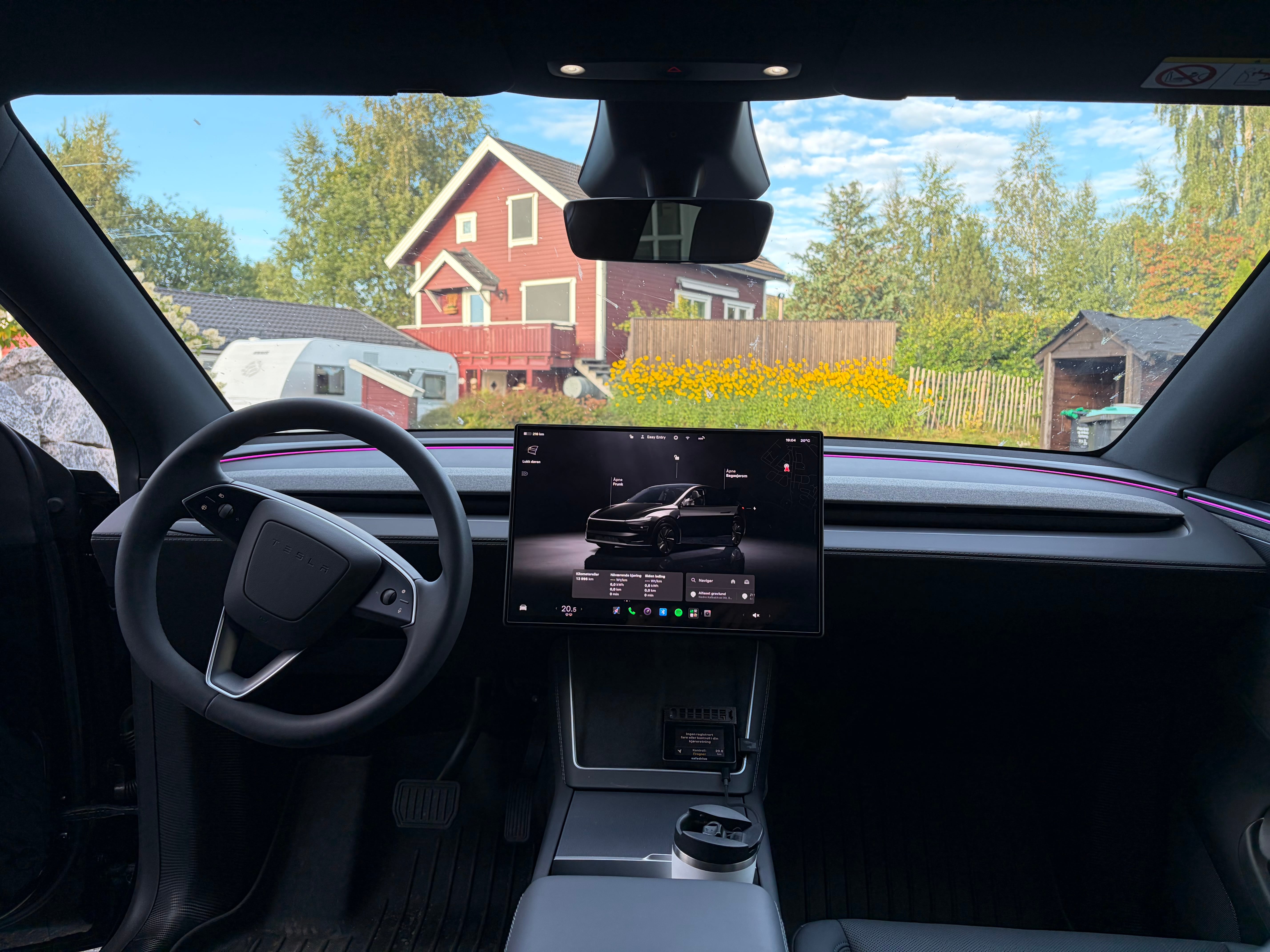 Tesla Model Y Long Range with GPS