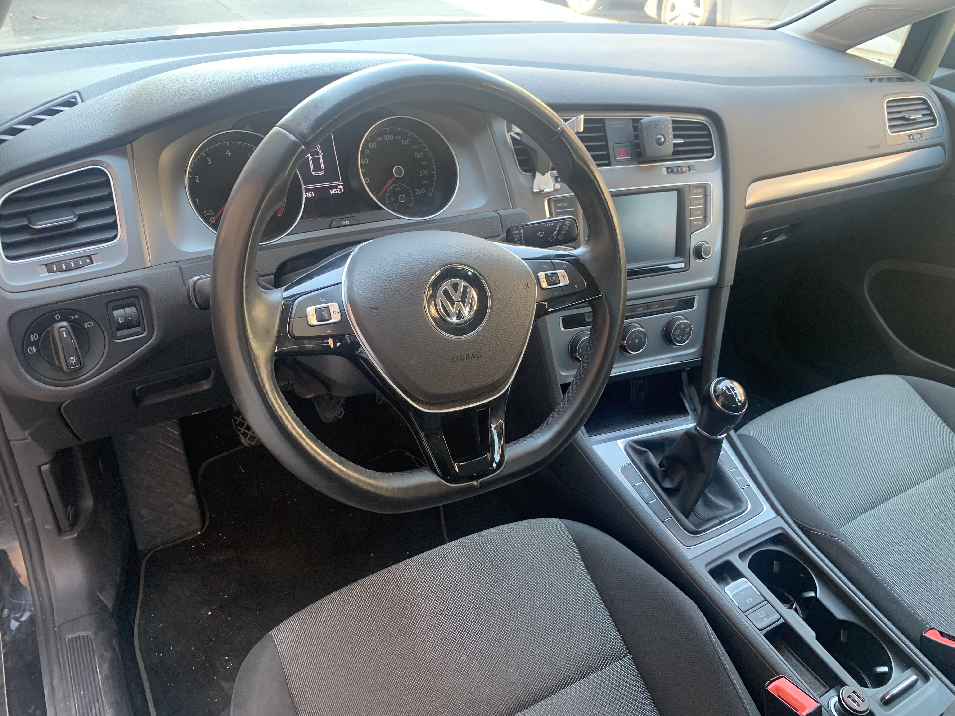 Volkswagen Golf avec Climatisation