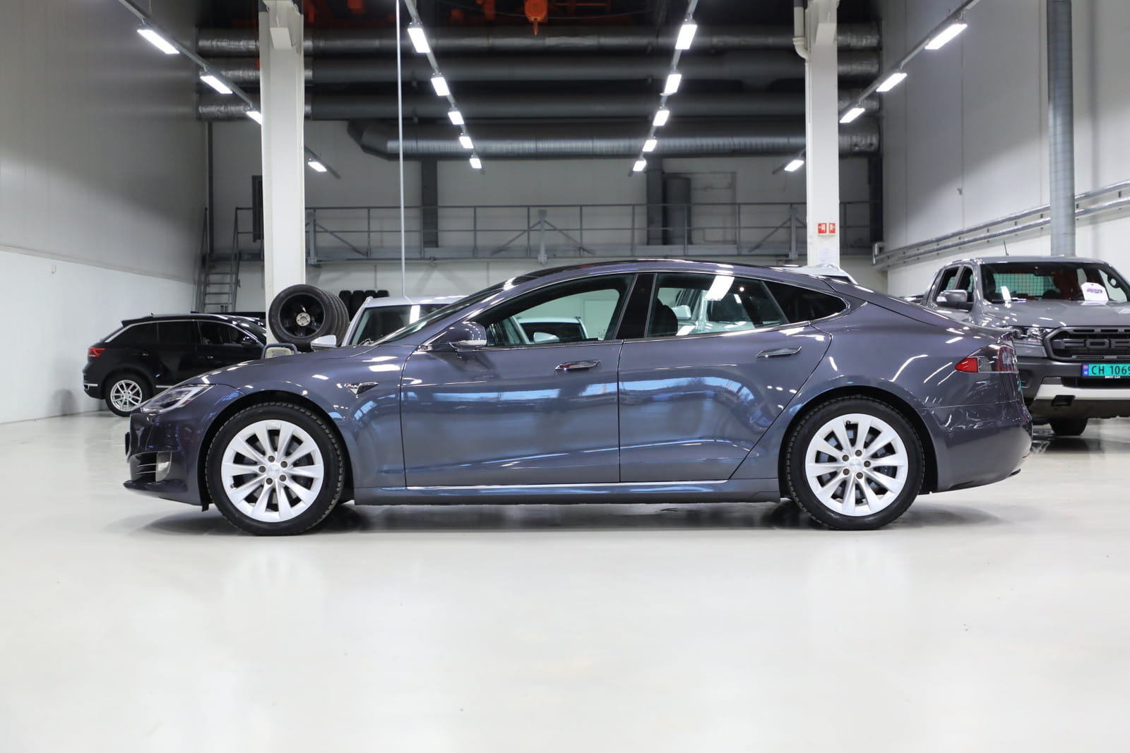 Tesla Model S Long Range with Air conditioning