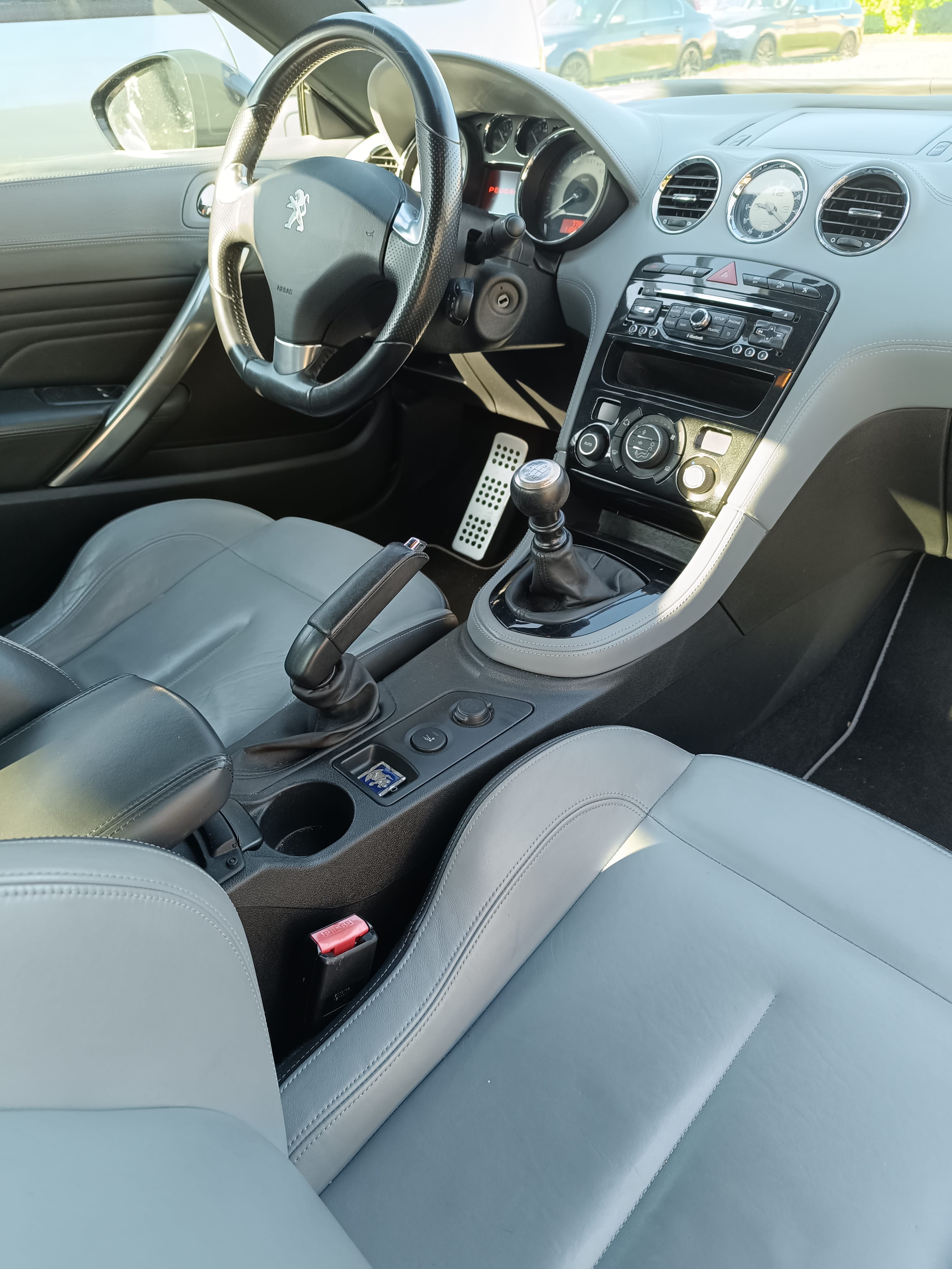Peugeot RCZ avec Régulateur de vitesse