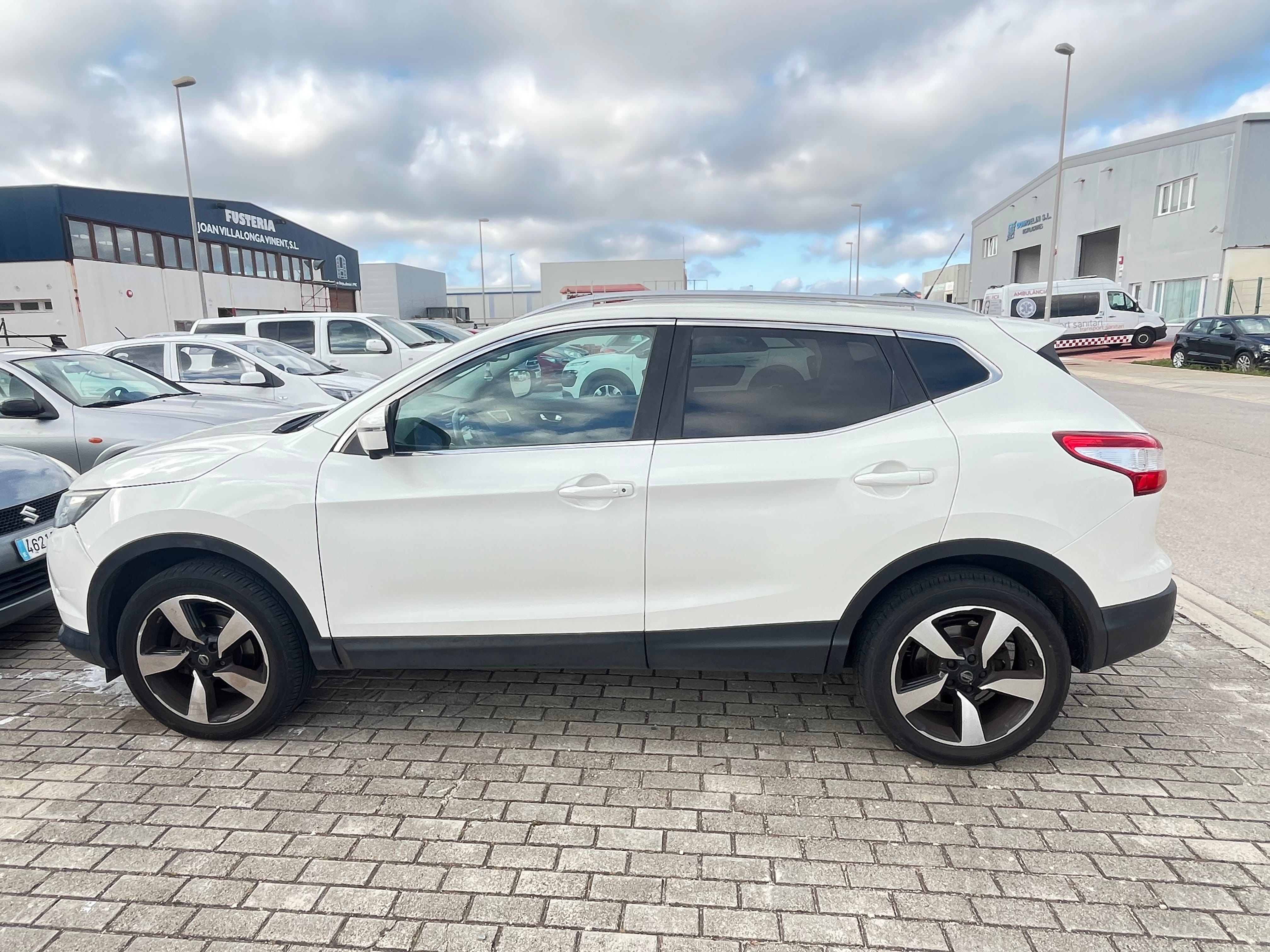 Nissan Qashqai, 2015, Gasolina 95