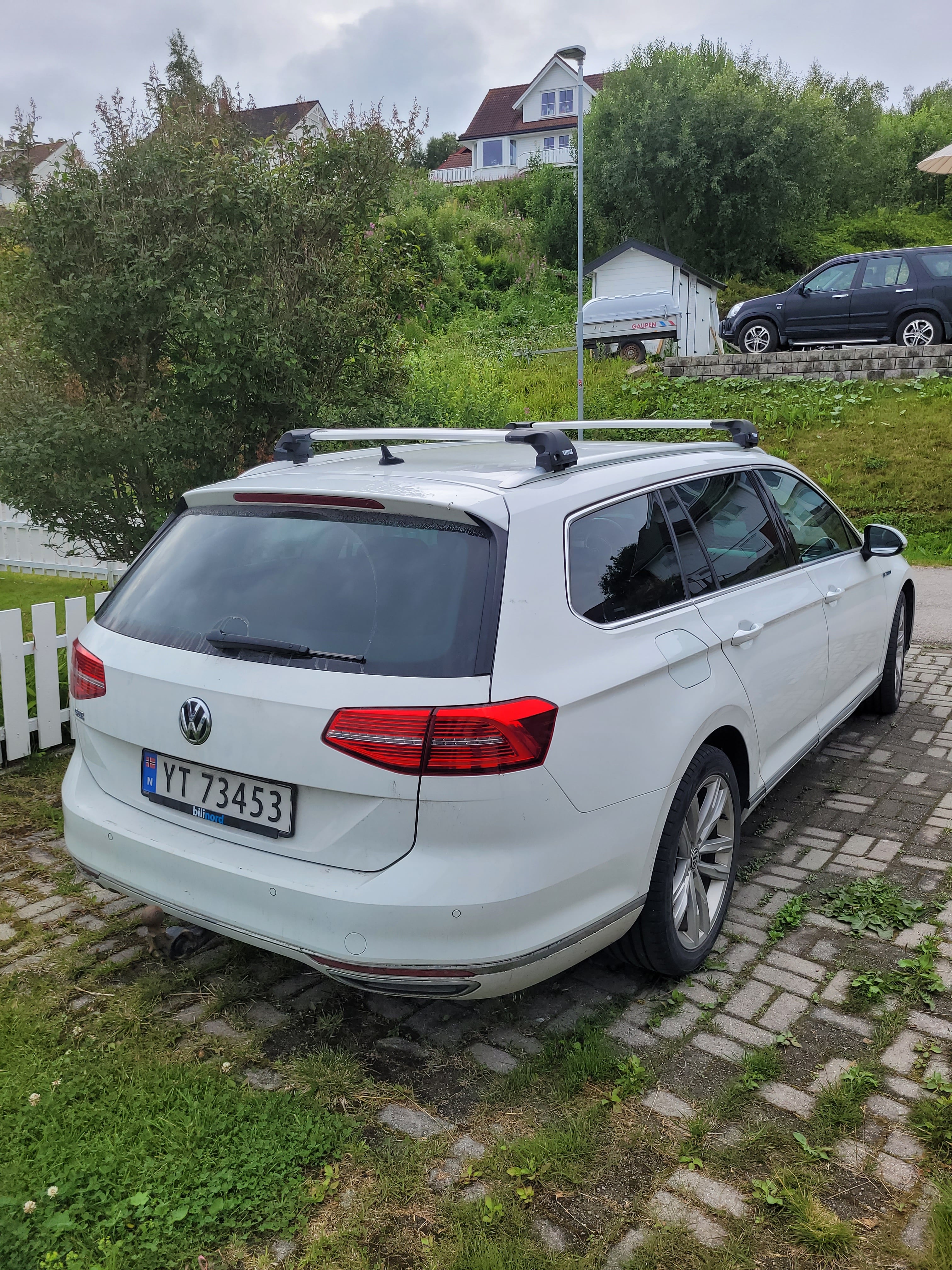 Volkswagen Passat GTE Hybrid med Sykkelstativ
