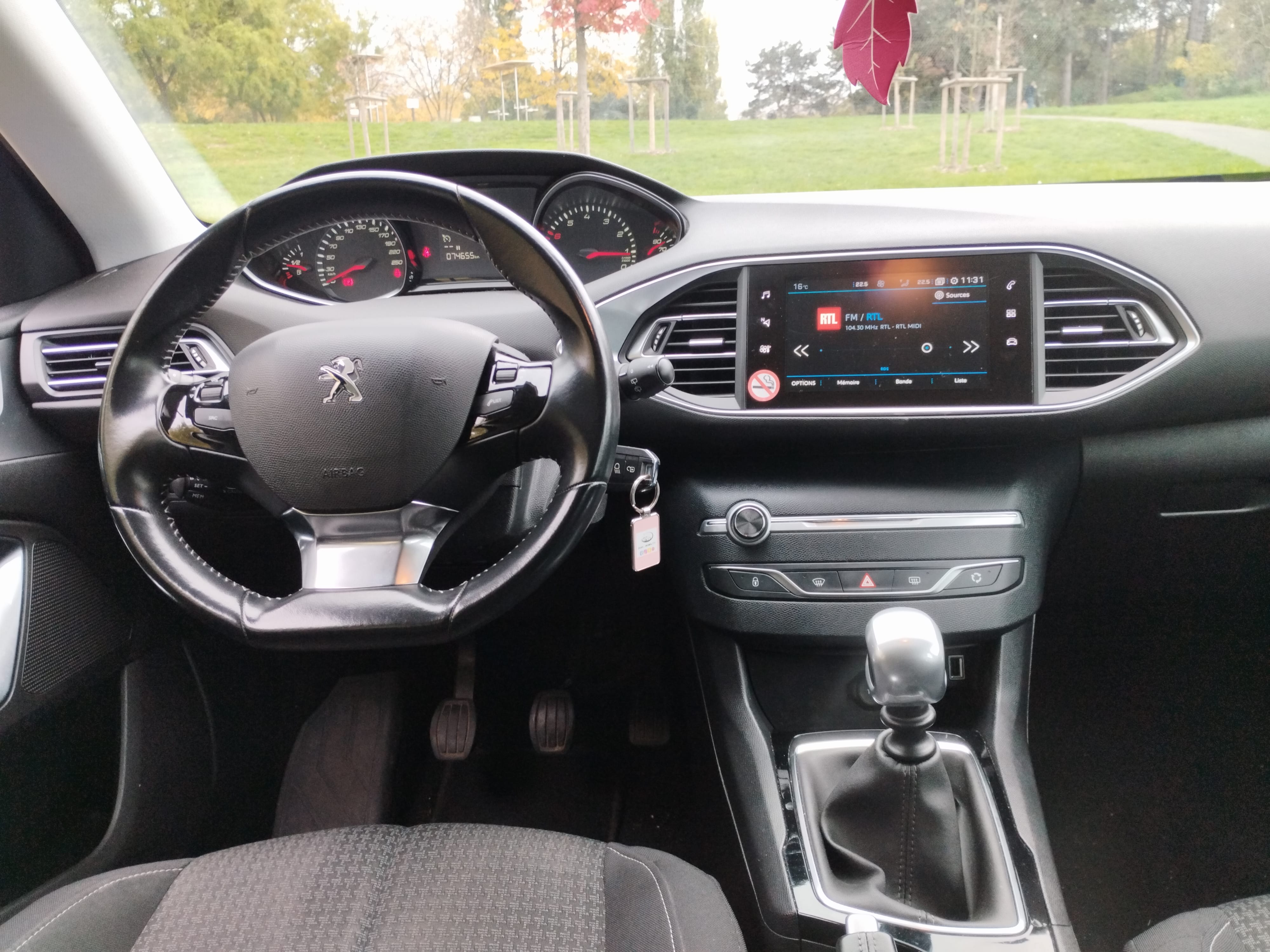 Peugeot 308 avec Entrée audio / iPod