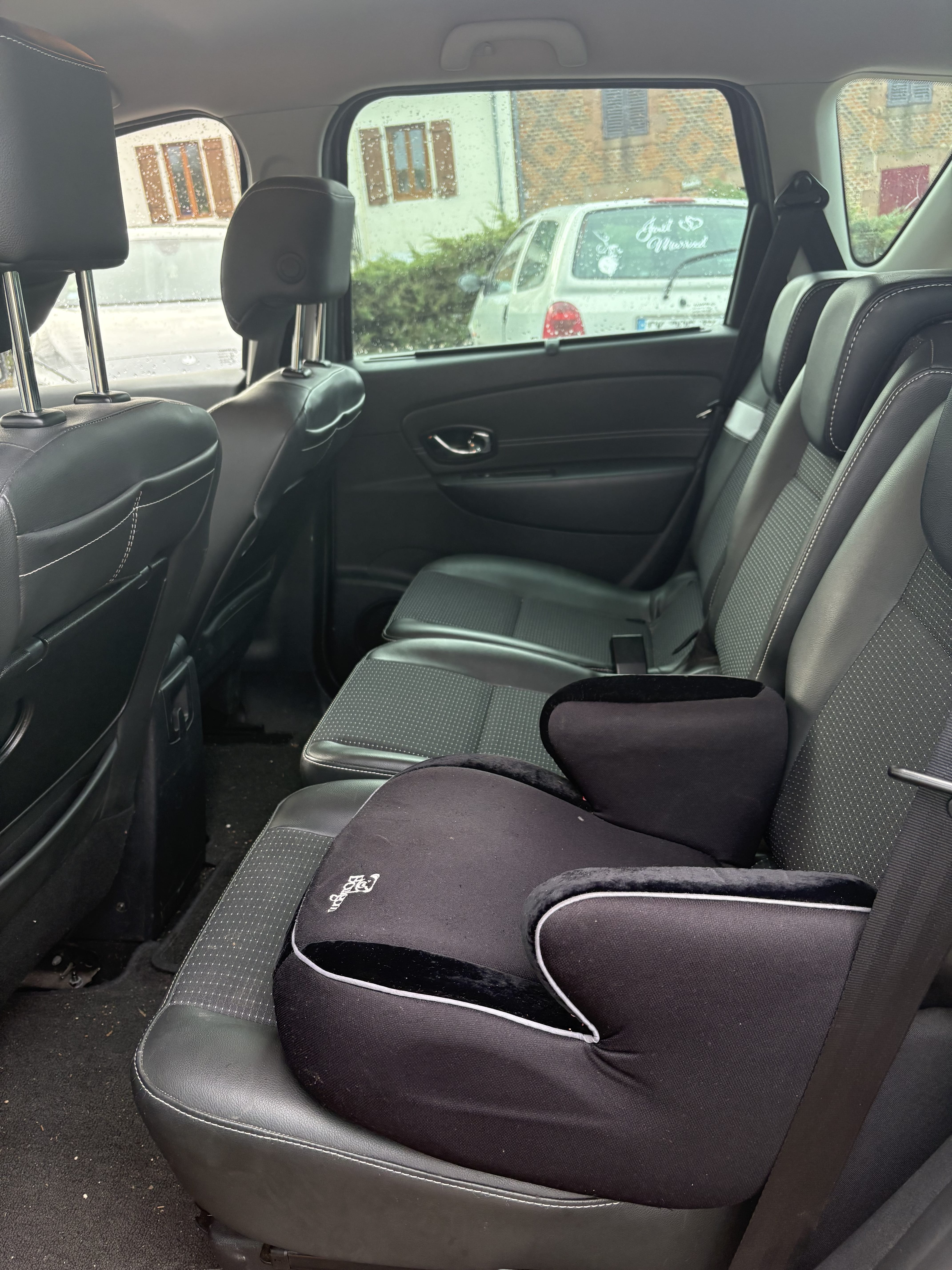 Renault Scenic 1.5 dci 110 avec Siège bébé