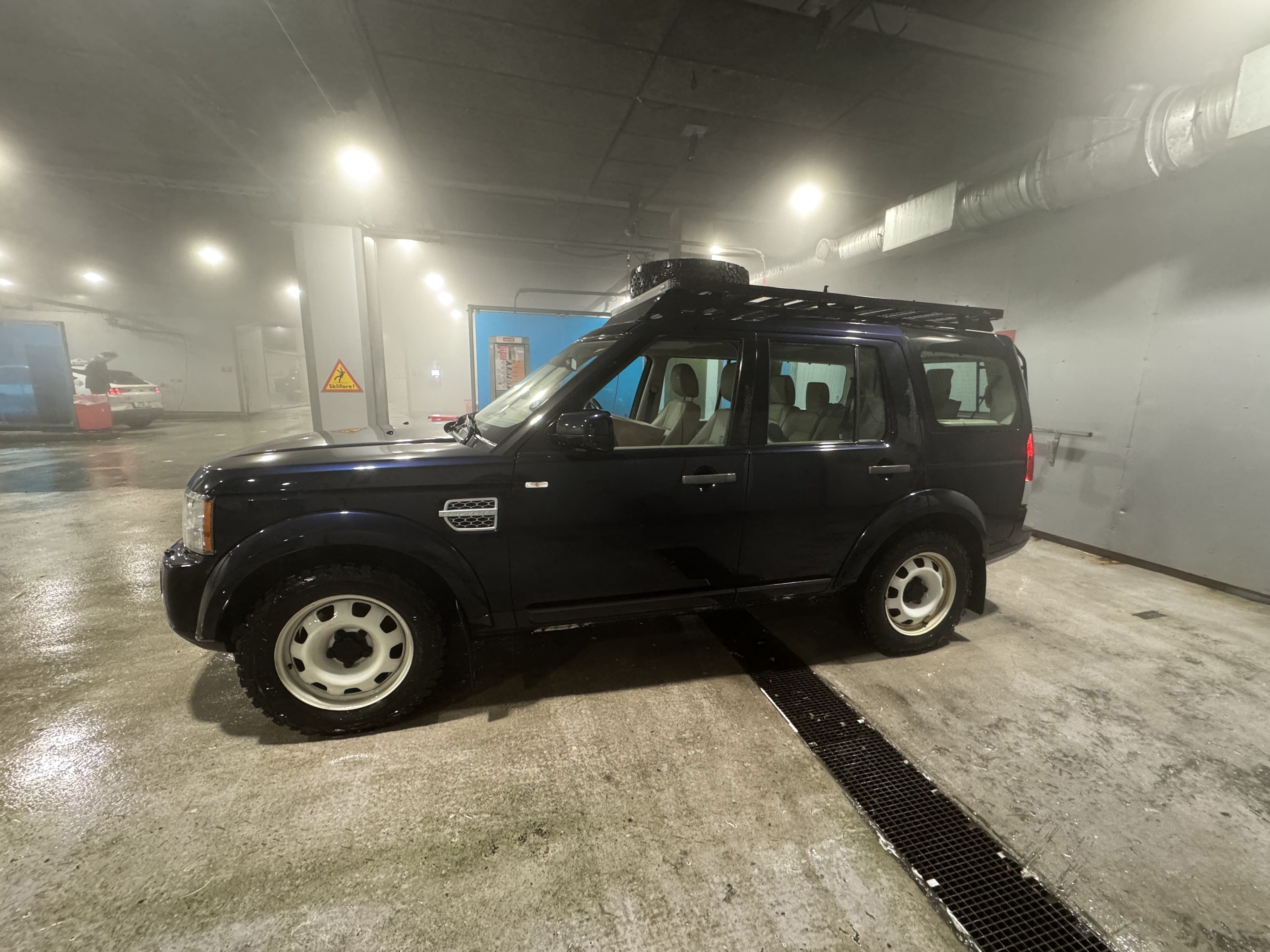 Land-Rover Discovery 4 HSE med Cruisekontroll