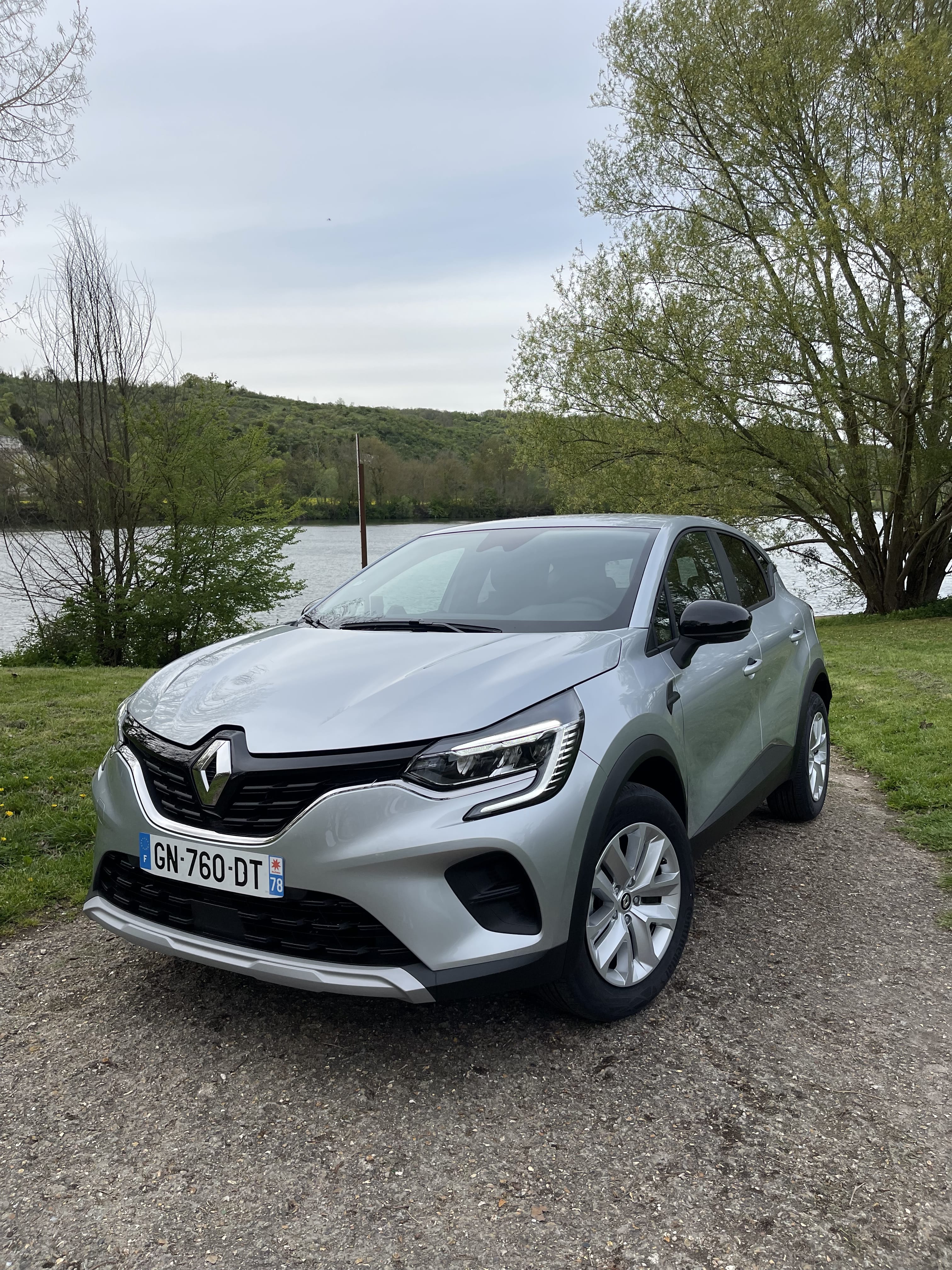 Renault Captur, 2023, Essence 95
