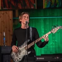 Simon Mikal