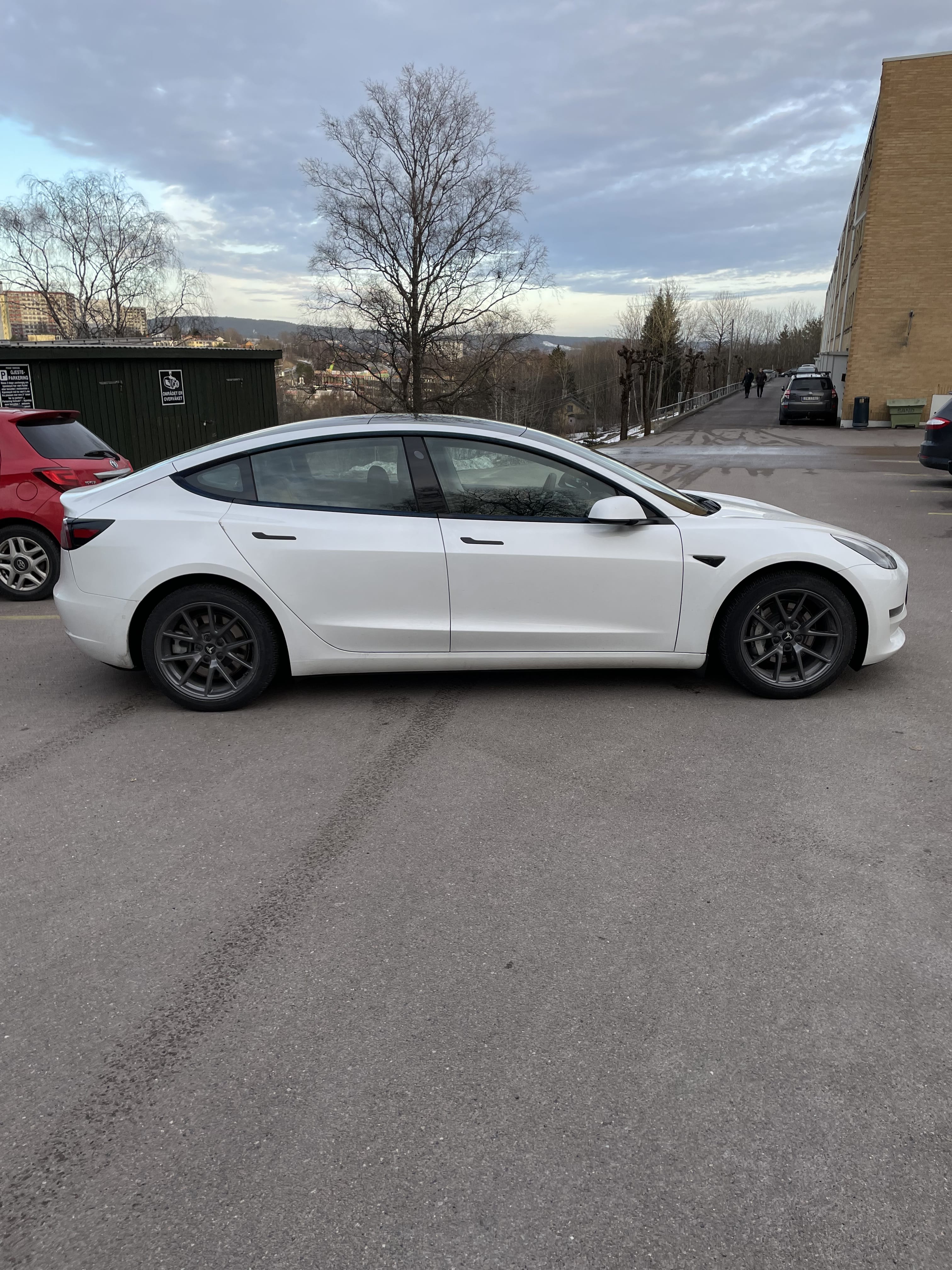 Tesla Model 3 Long Range med Dashcam