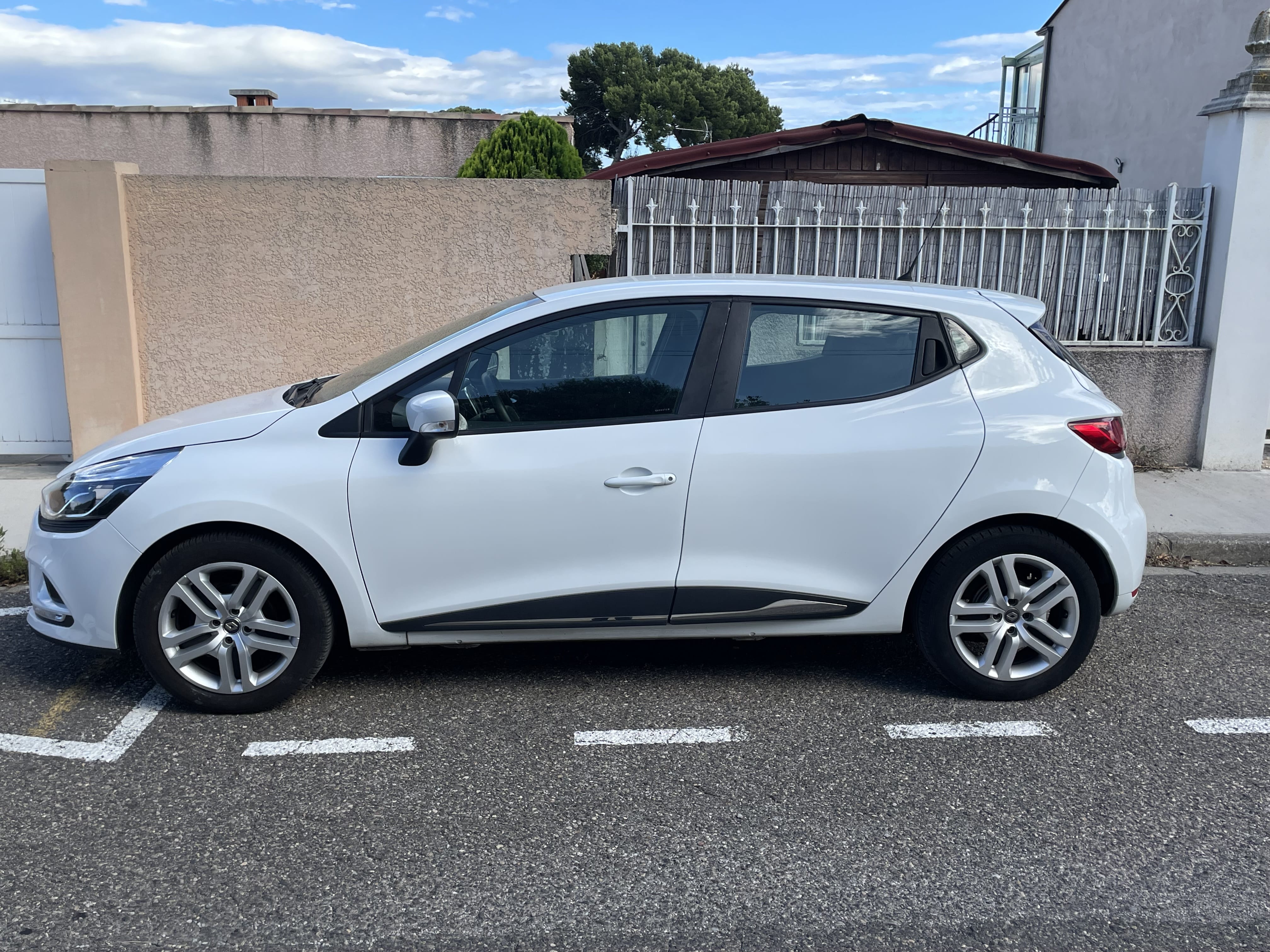 Renault Clio 1.5DCI 75CH avec Climatisation