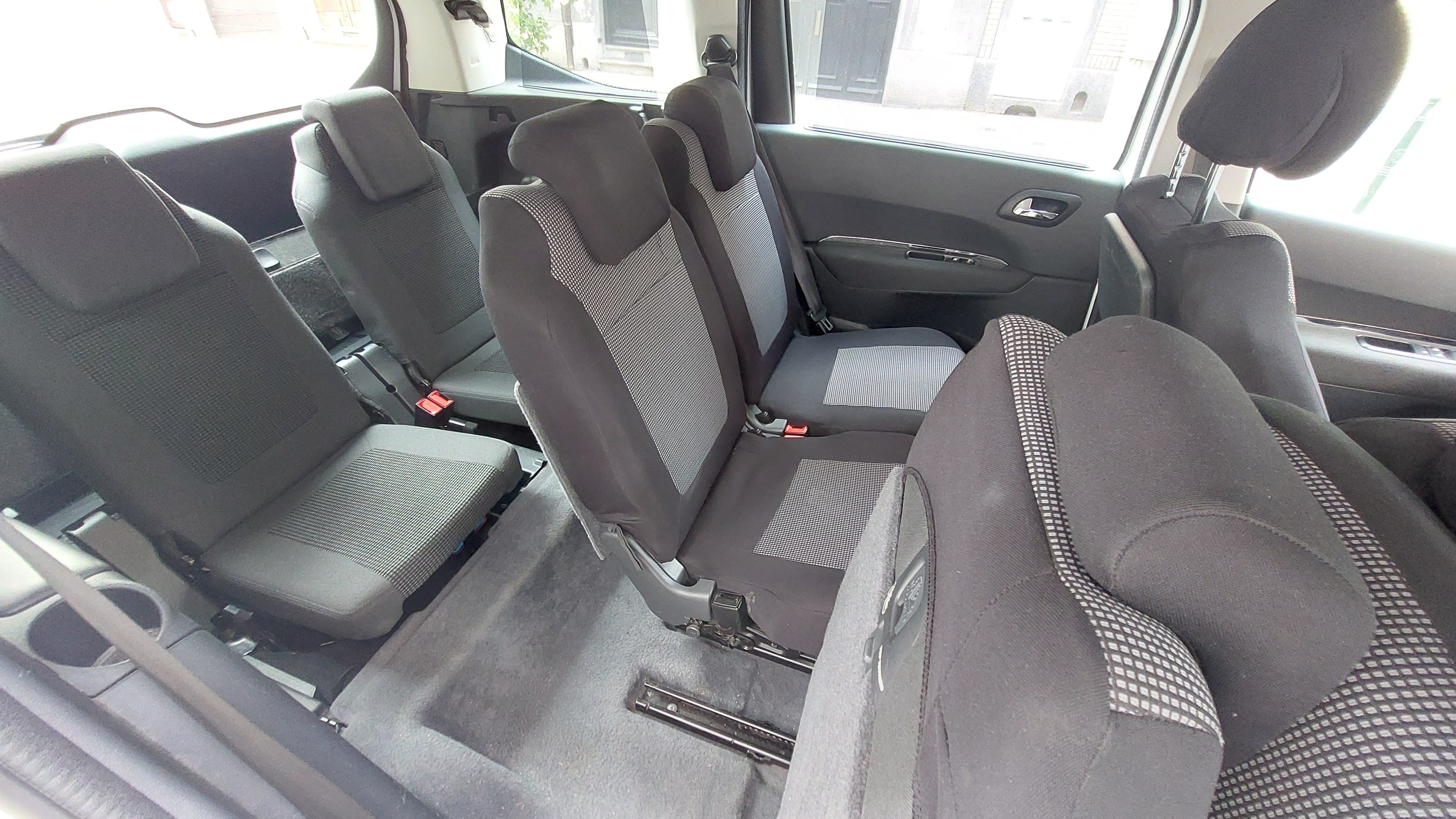 Peugeot 5008 1.2 essence, 7 places