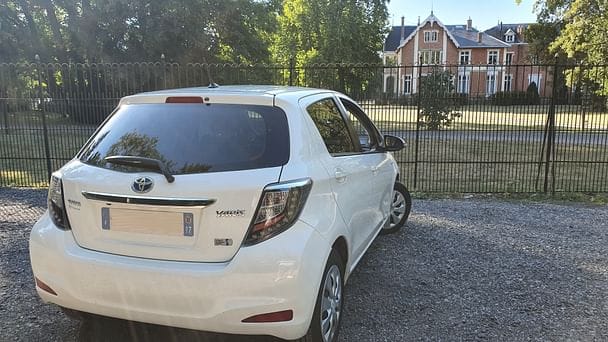 Toyota Yaris Hybride Boite Auto avec Audio Bluetooth