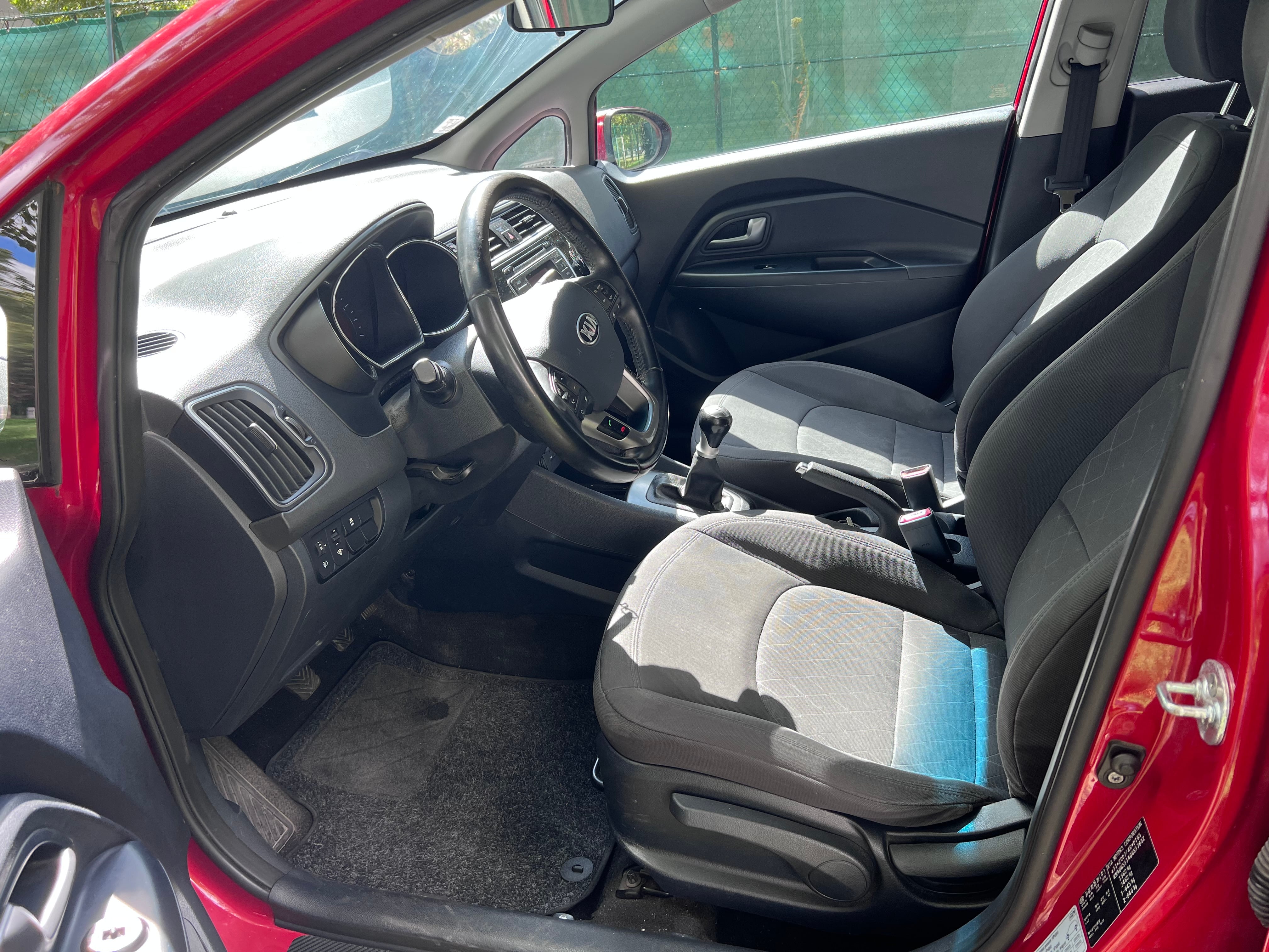 Kia Rio avec Chaines