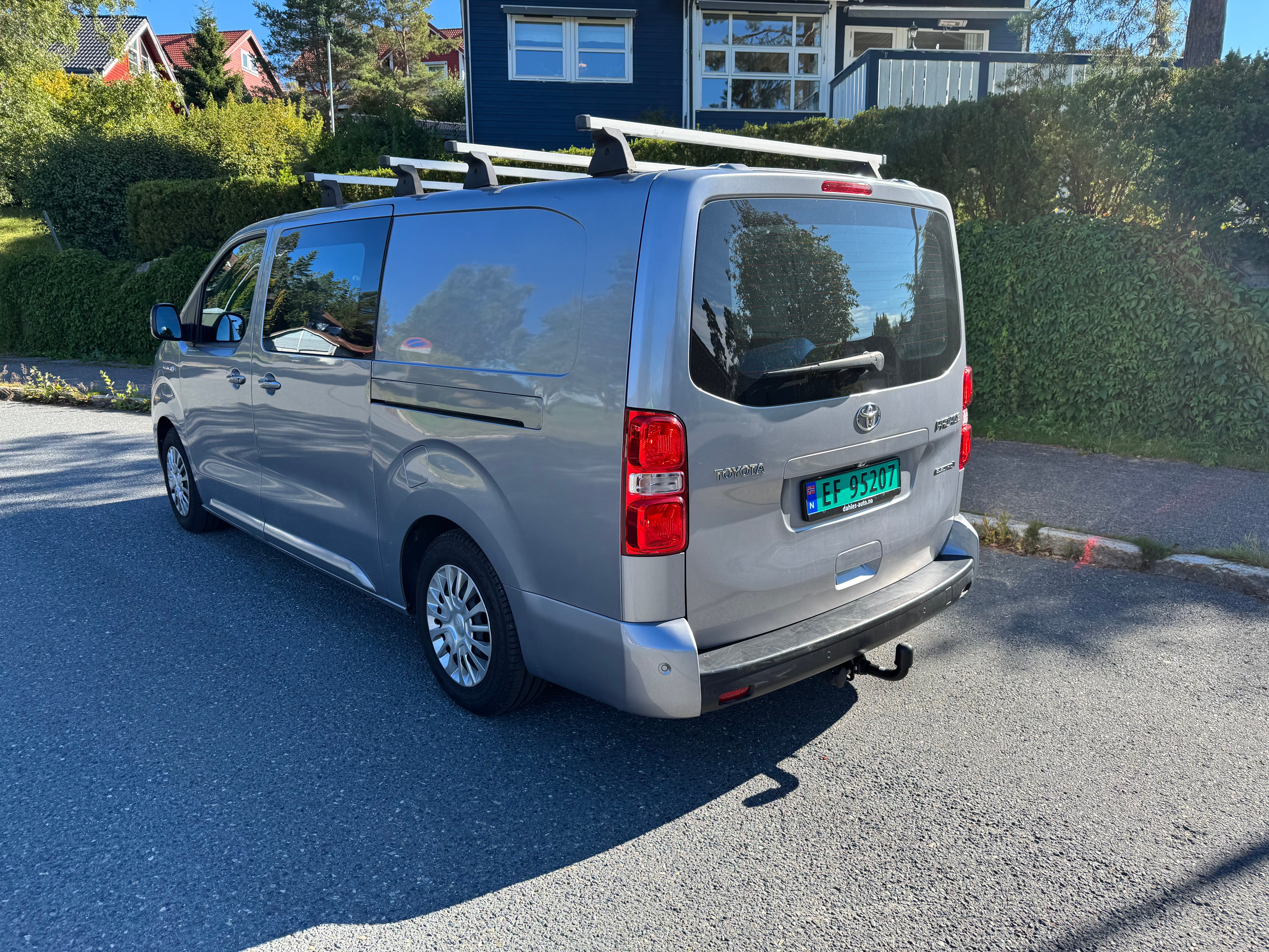 Toyota Proace Verso med Ryggekamera
