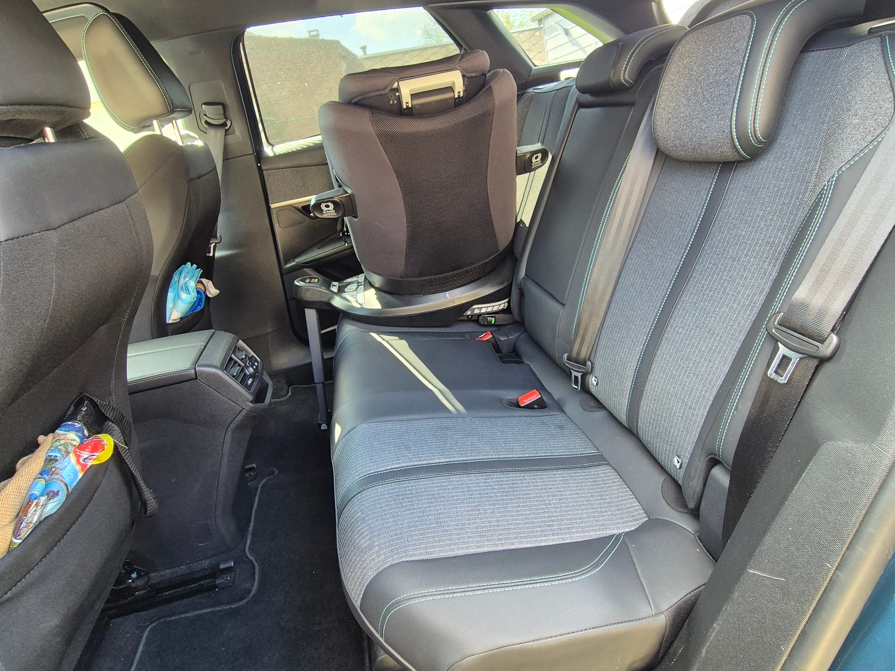 Peugeot 3008 avec Siège bébé