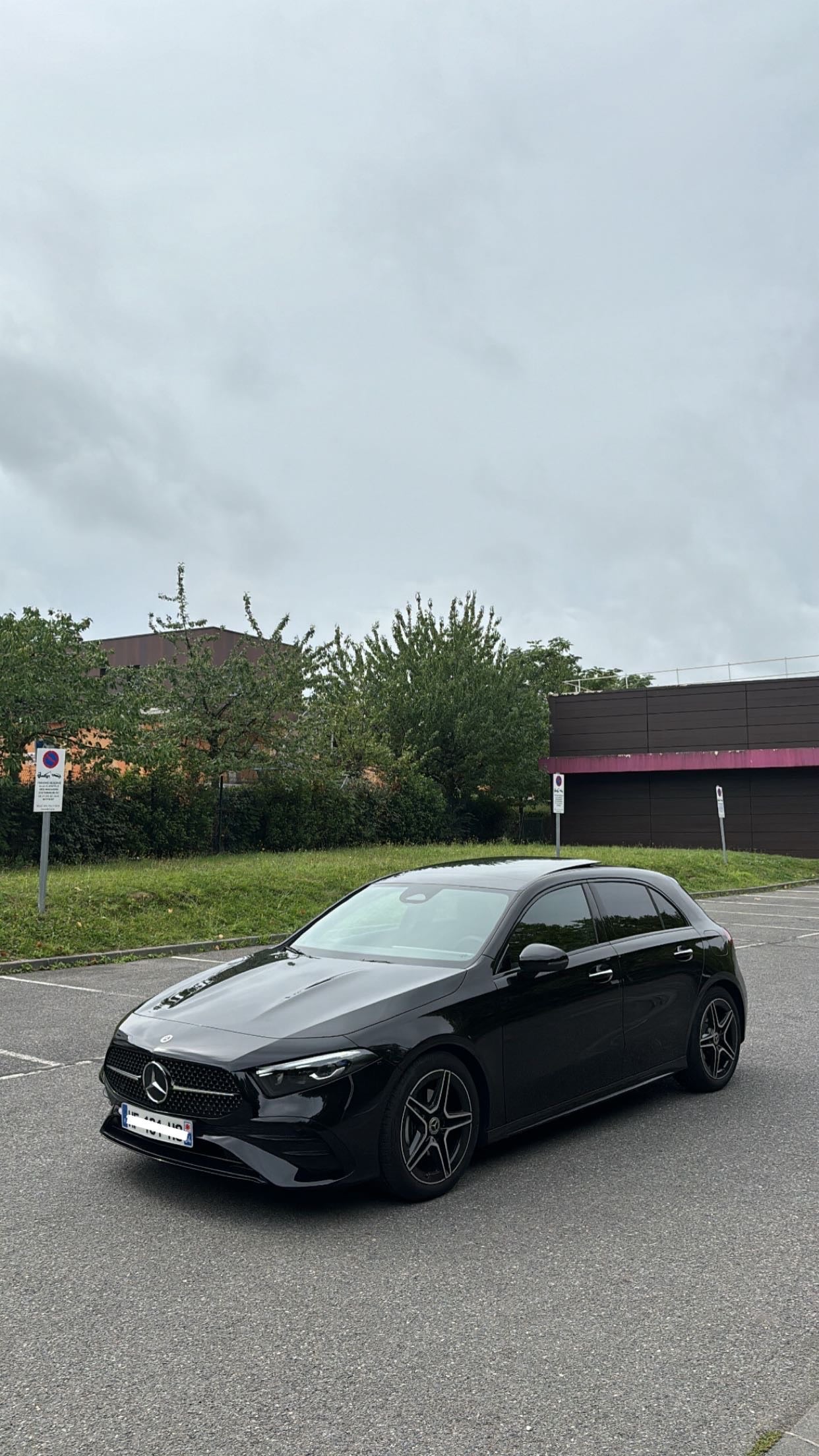 Mercedes-Benz Classe A 180, 2025, Essence 98, automatique