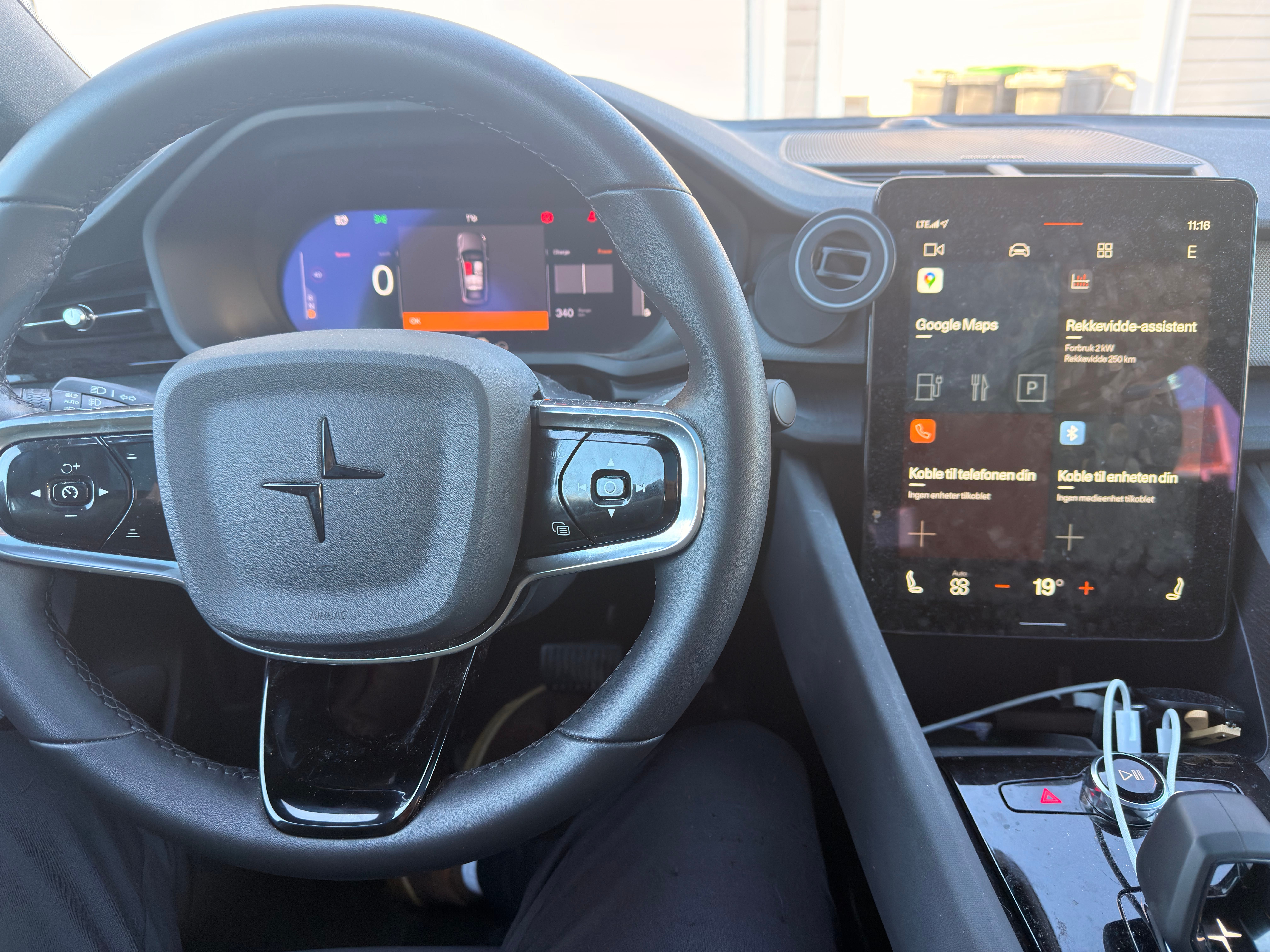 Polestar 2 Long Range Dual Motor Performance med GPS