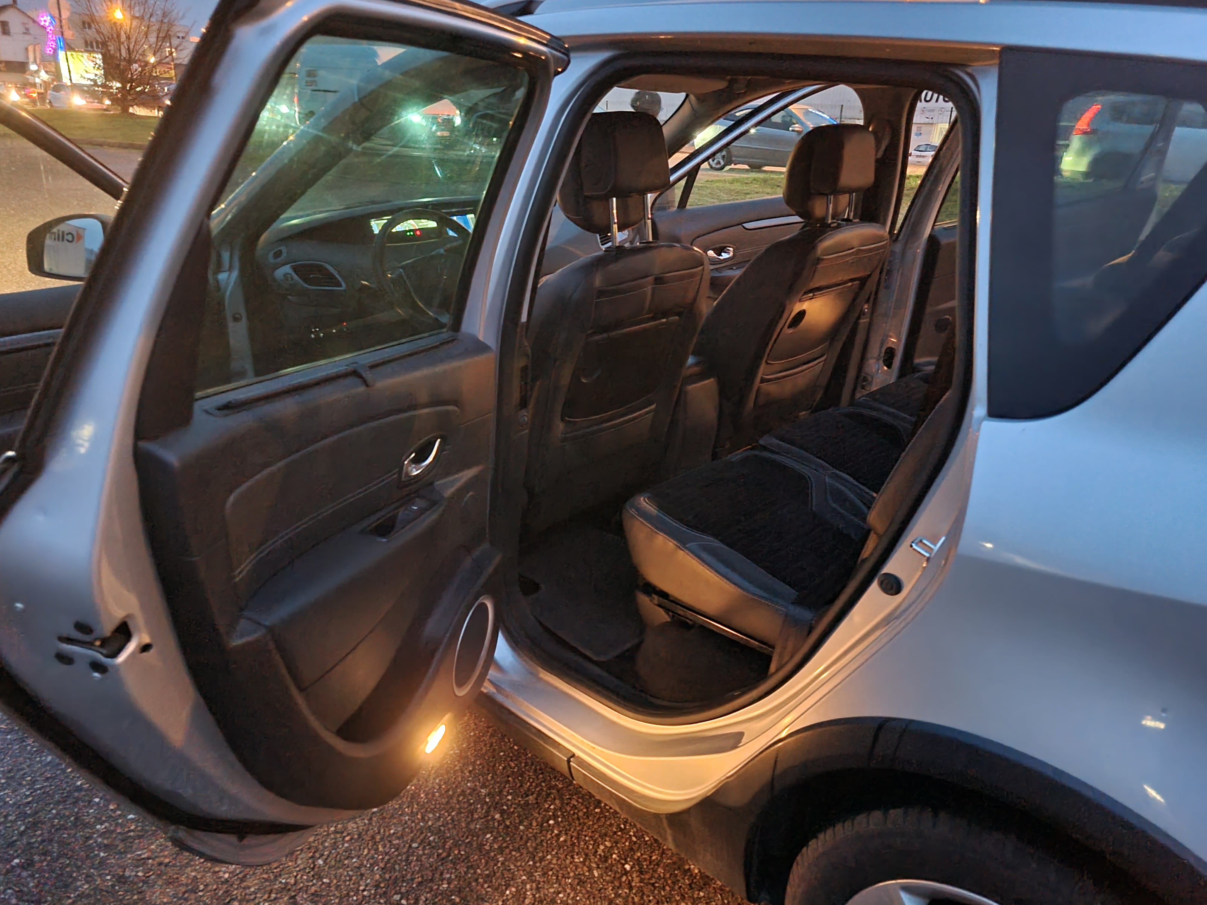 Renault Scenic avec Pneus neige