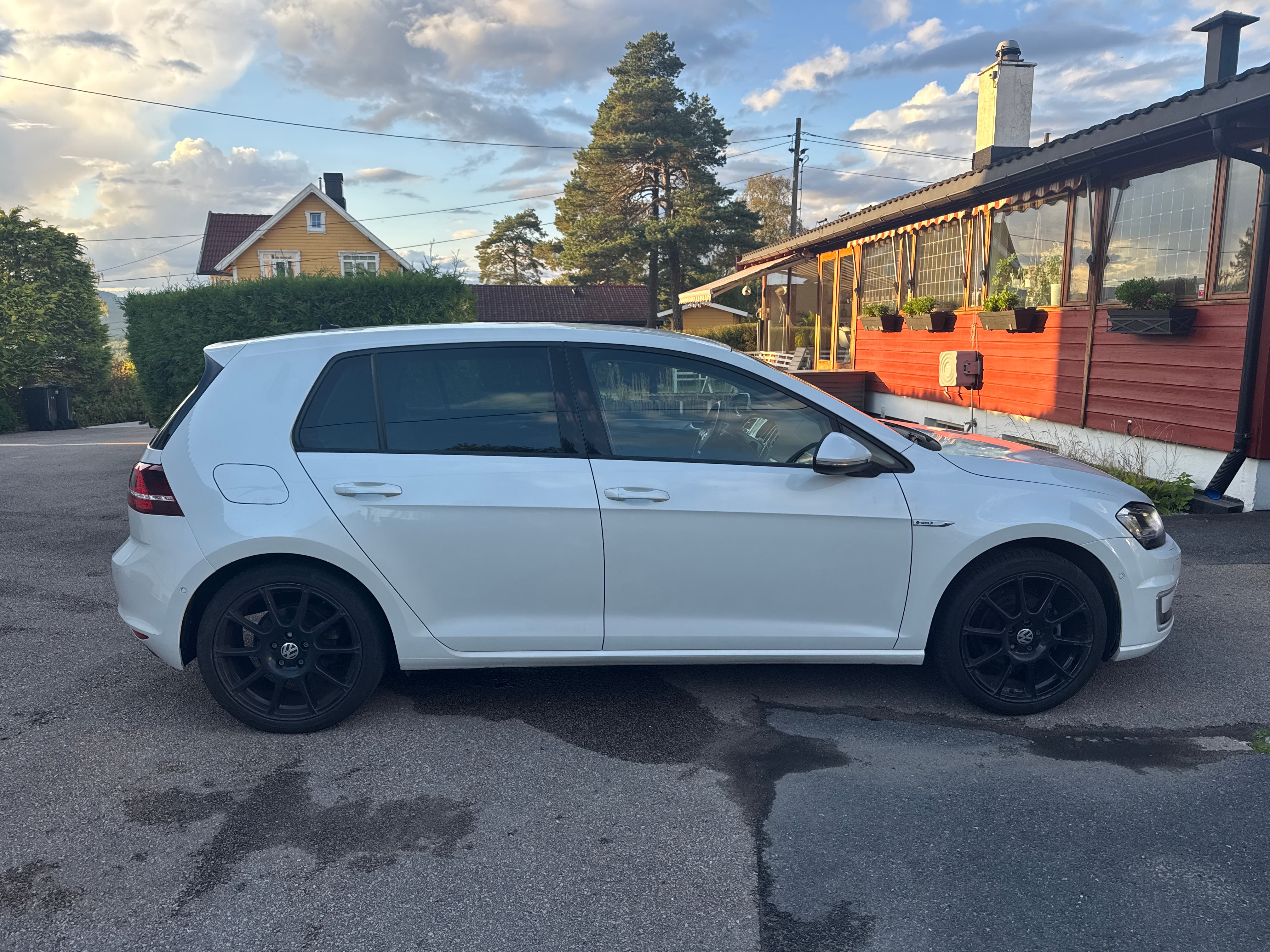 Volkswagen e-Golf med Bluetooth audio