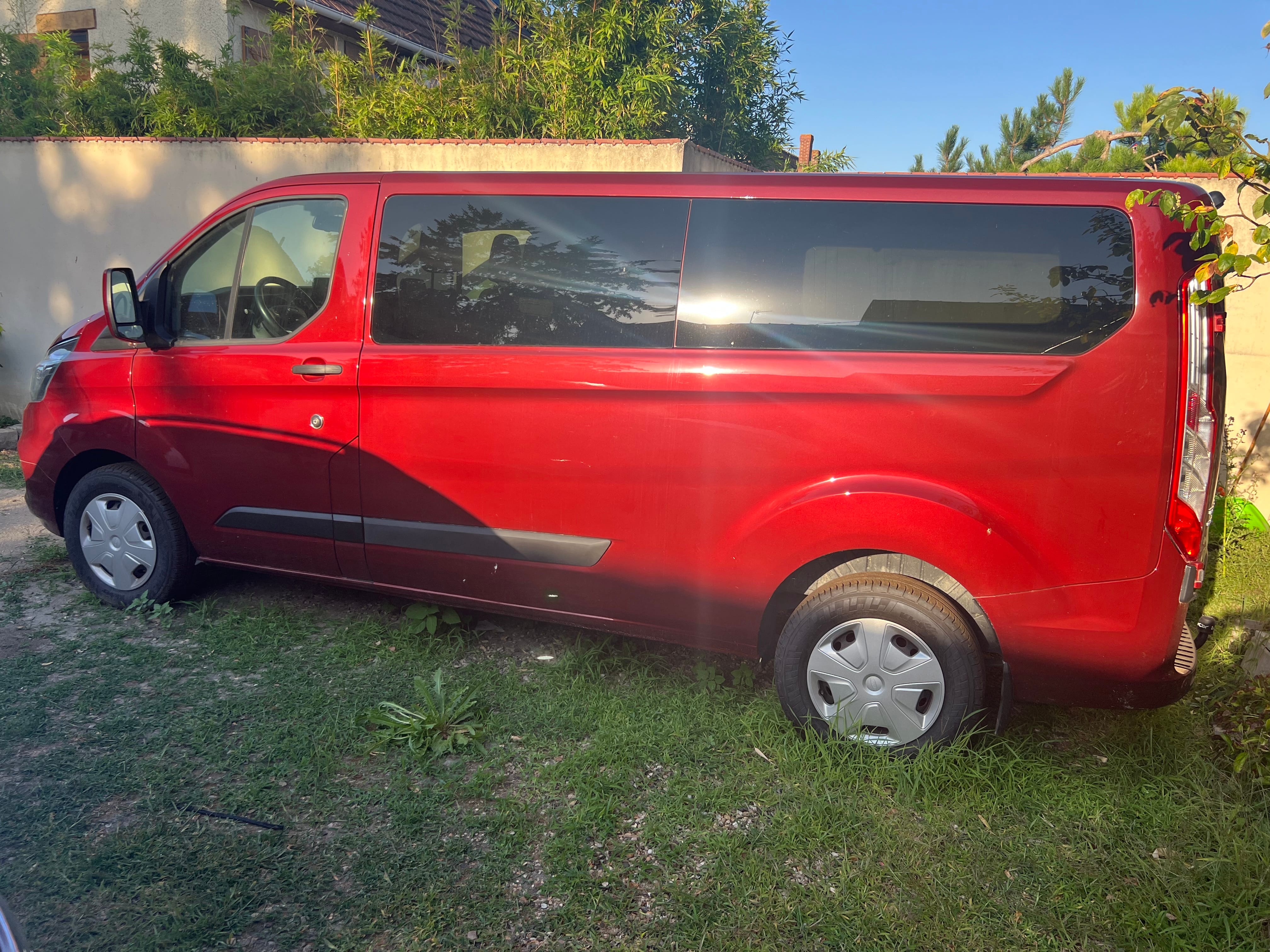 Ford Transit Minibus, 2021, Diesel / Électrique (hybride), 9 places et plus