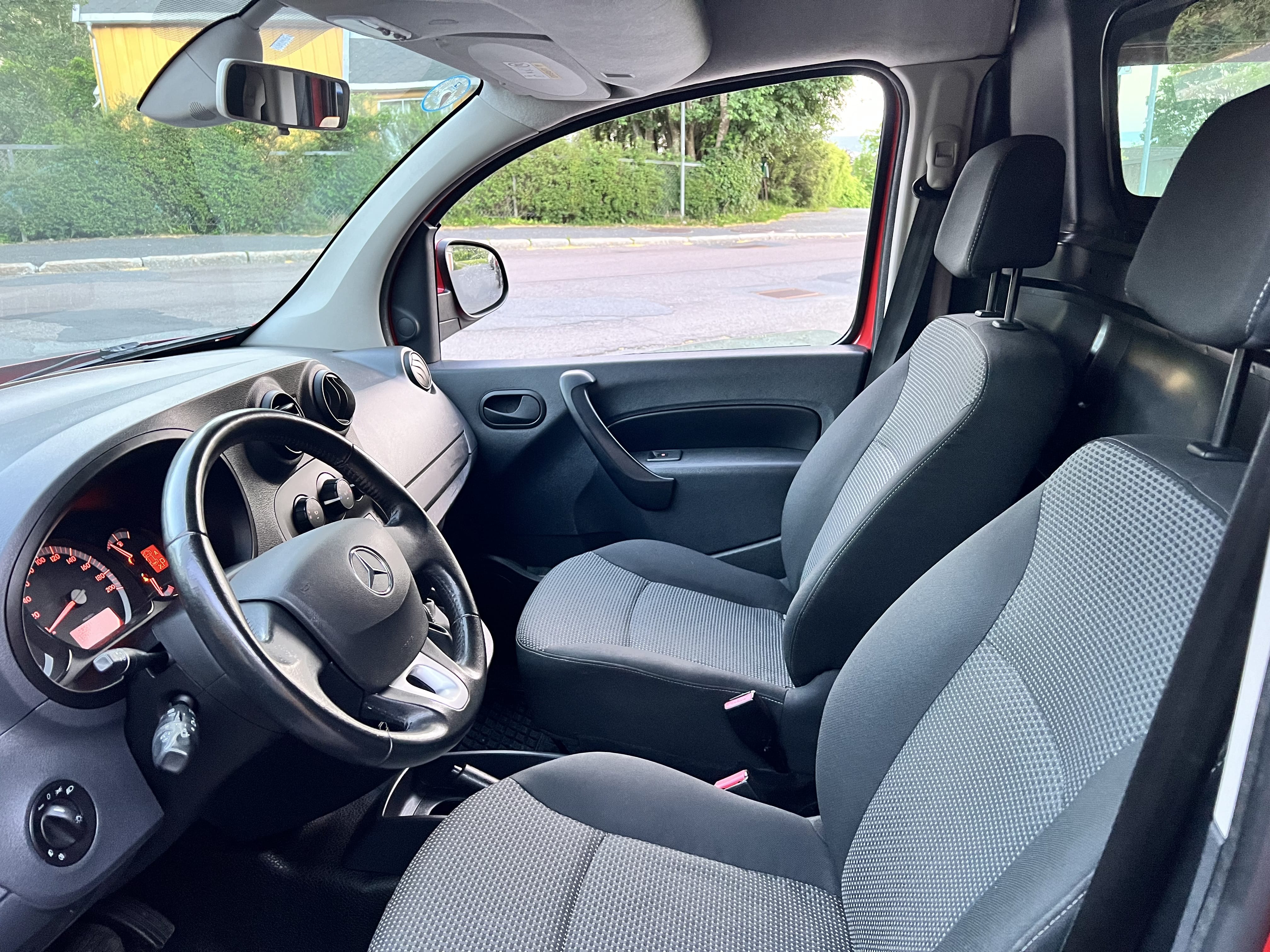 Mercedes-Benz Citan med Bluetooth audio