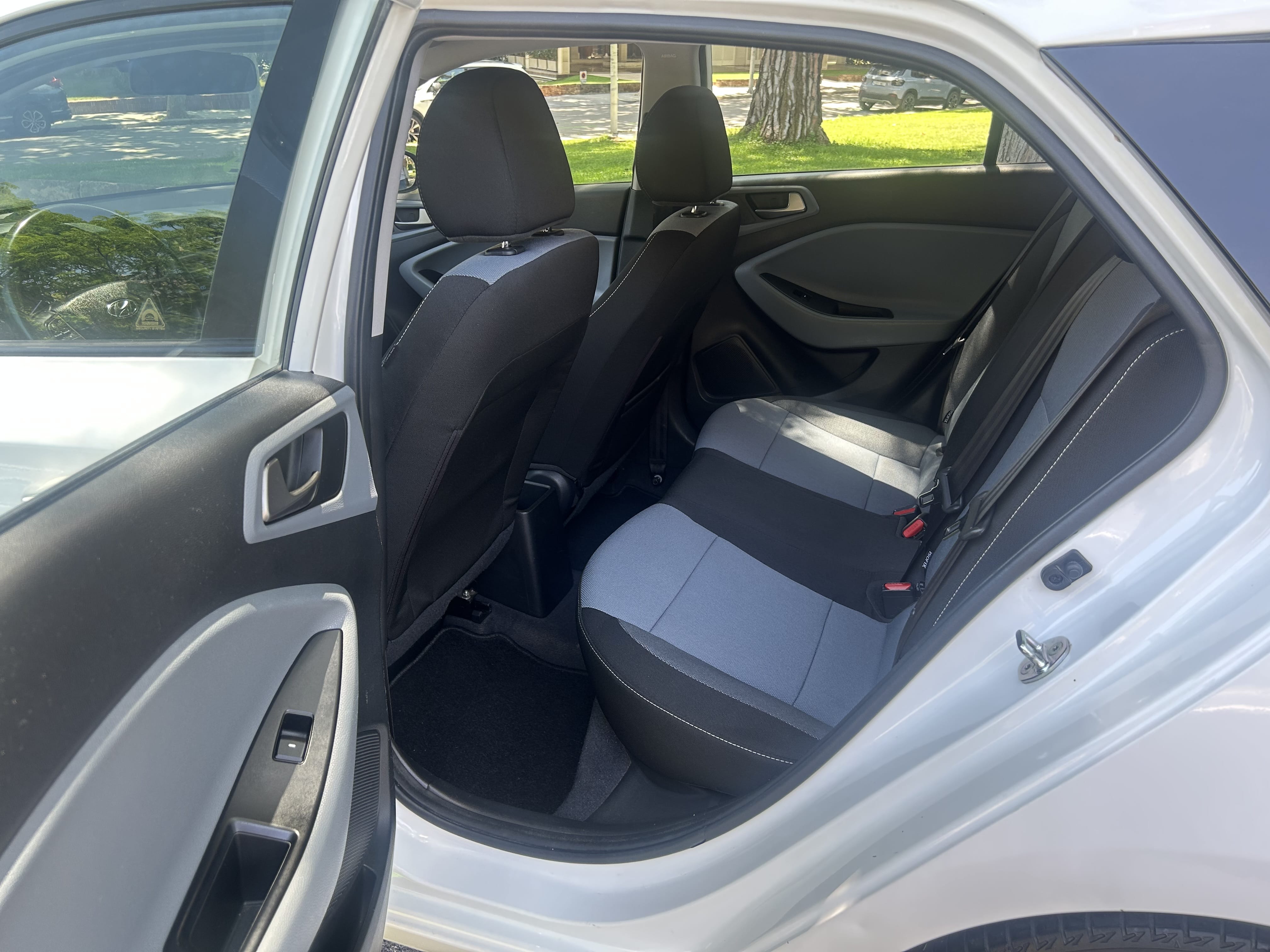 Hyundai i20 con Puertos de carga USB