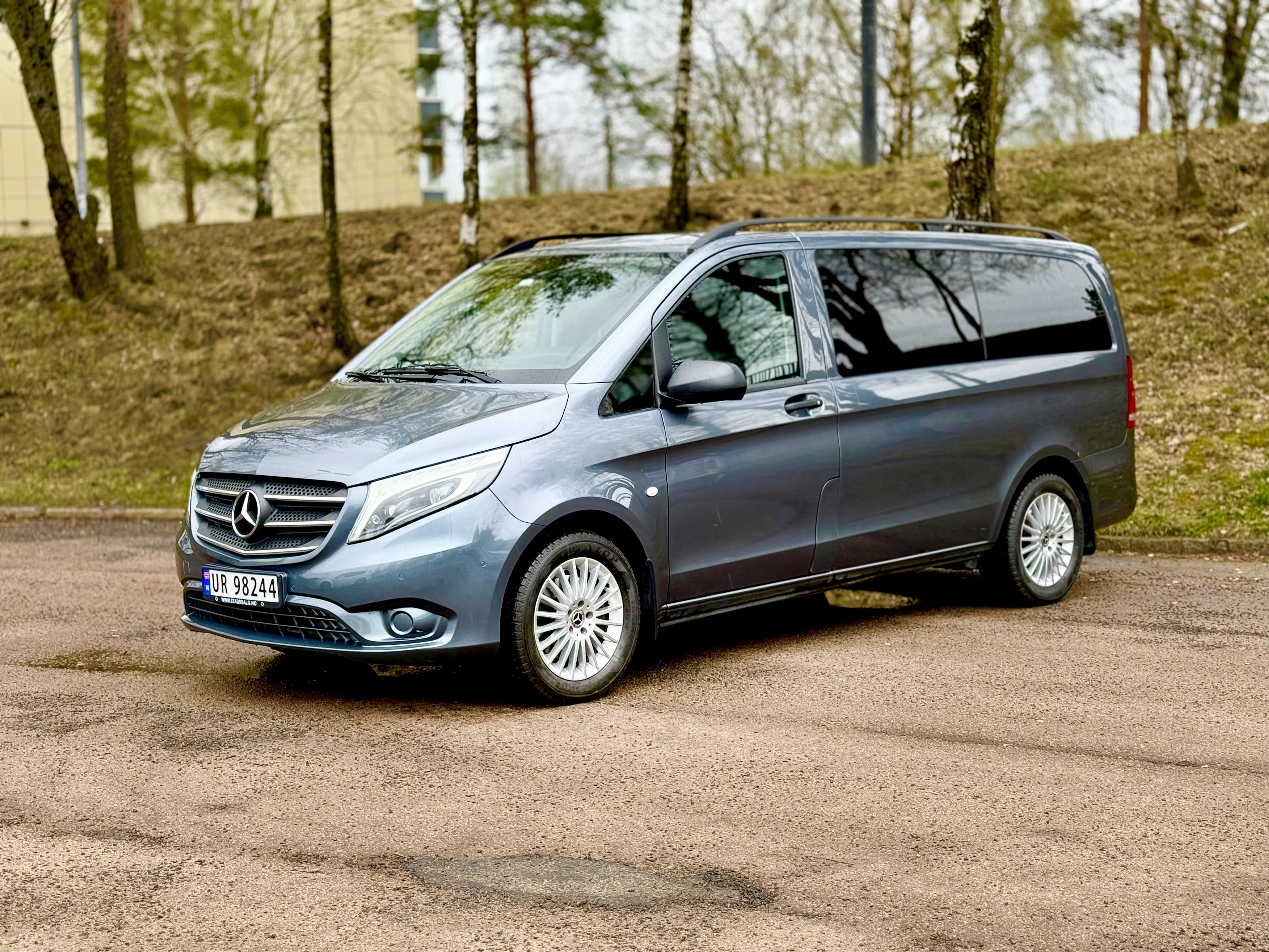 Mercedes-Benz Vito Tourer 9 seter med automat gir - piggdekk på, 2017, Diesel, automatisk, 9 seter eller mer