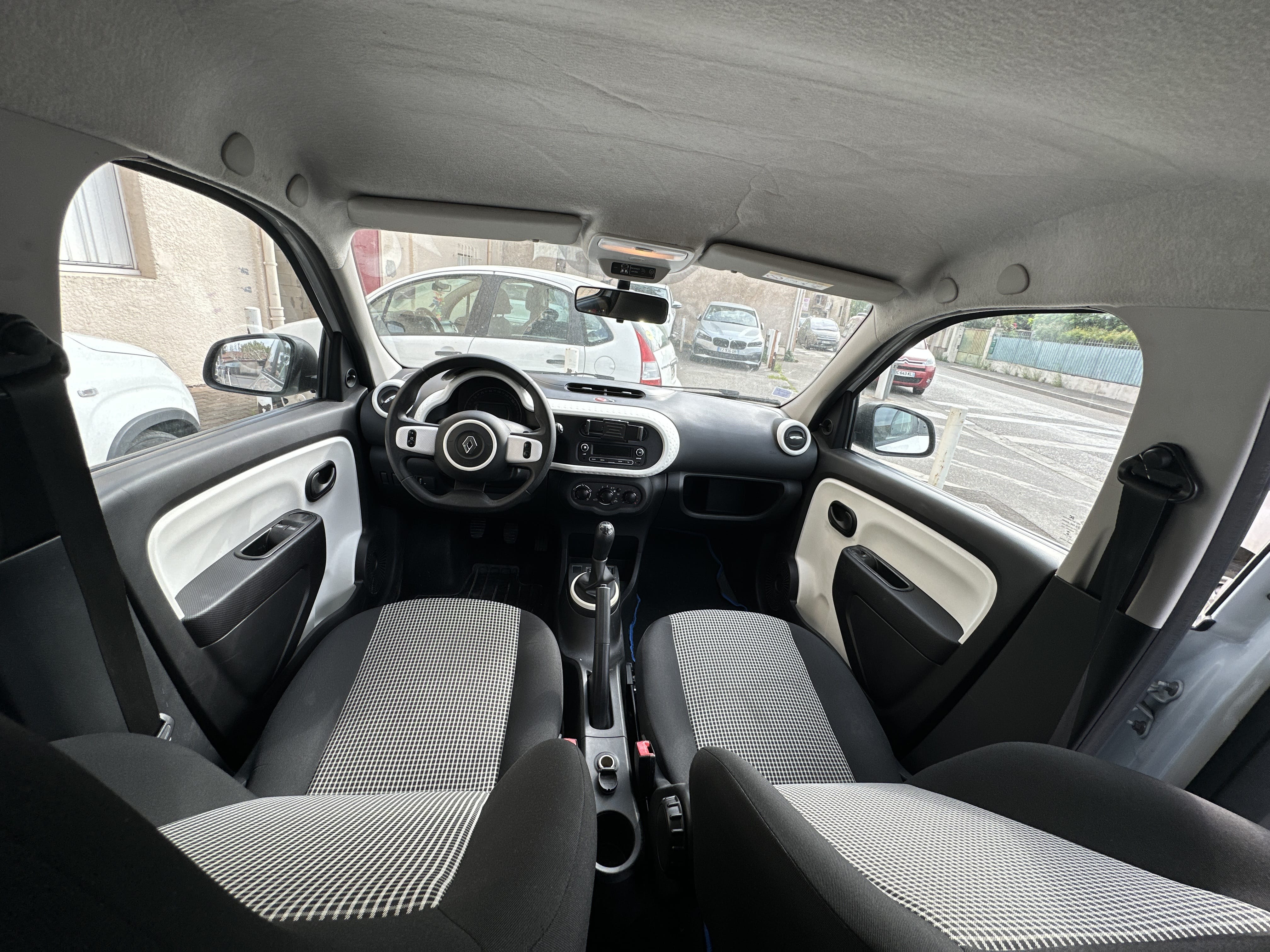 Renault Twingo III 0.9 Tce with Car radio