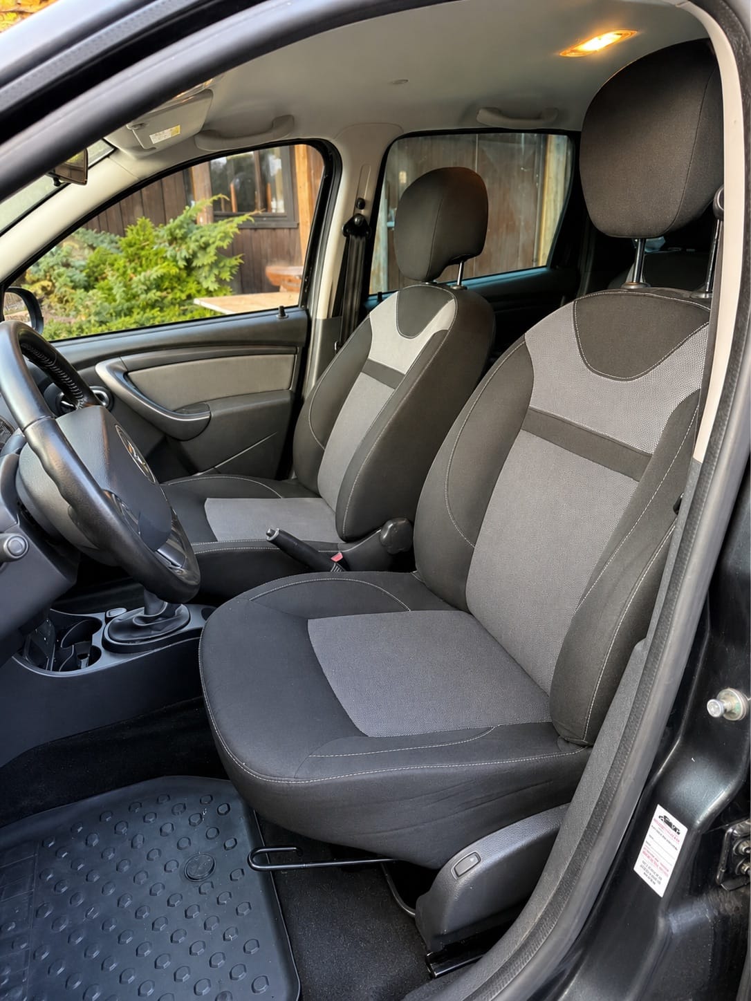Dacia Duster med USB ladeuttak