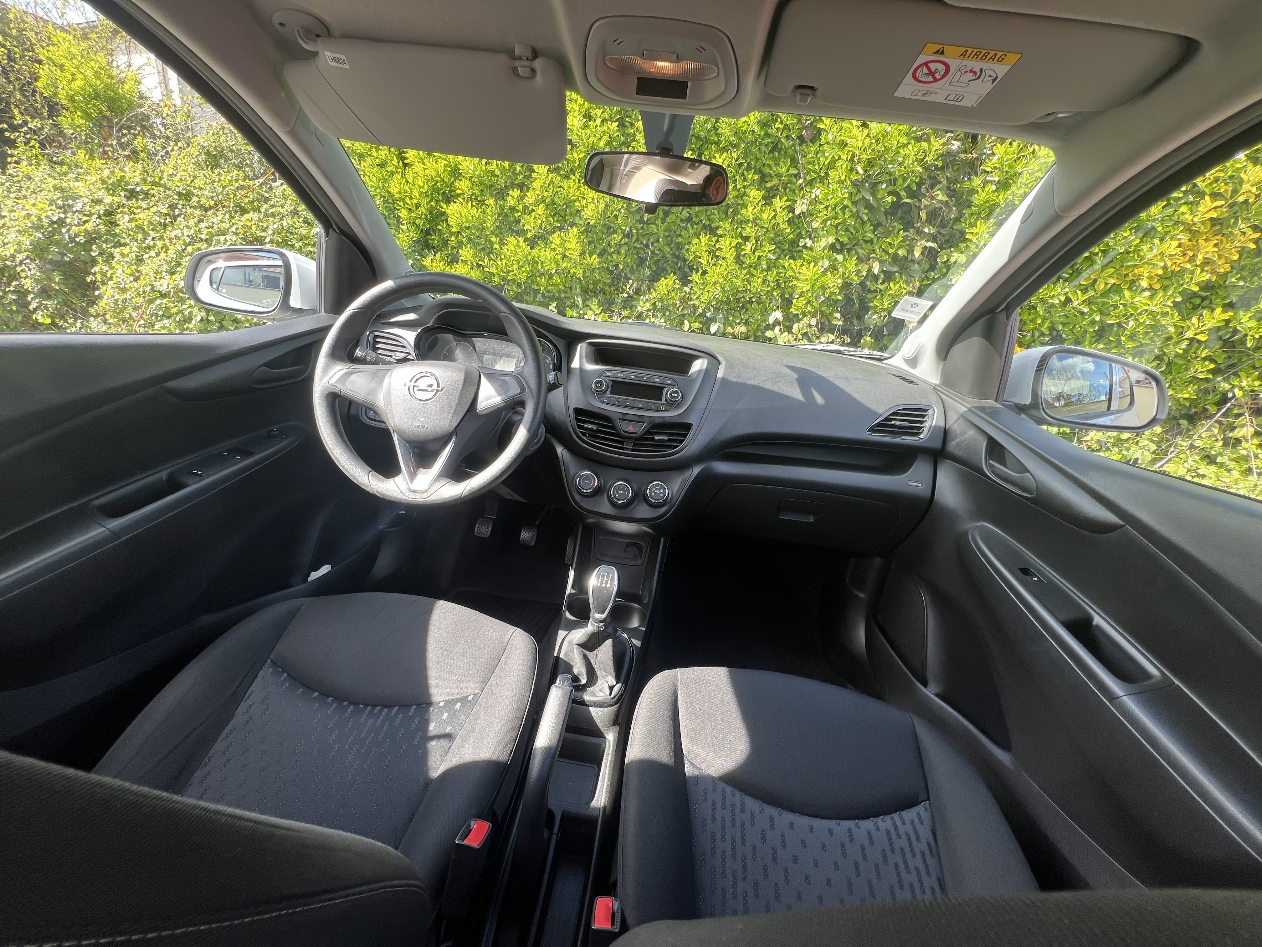 Opel Karl avec Entrée audio / iPod