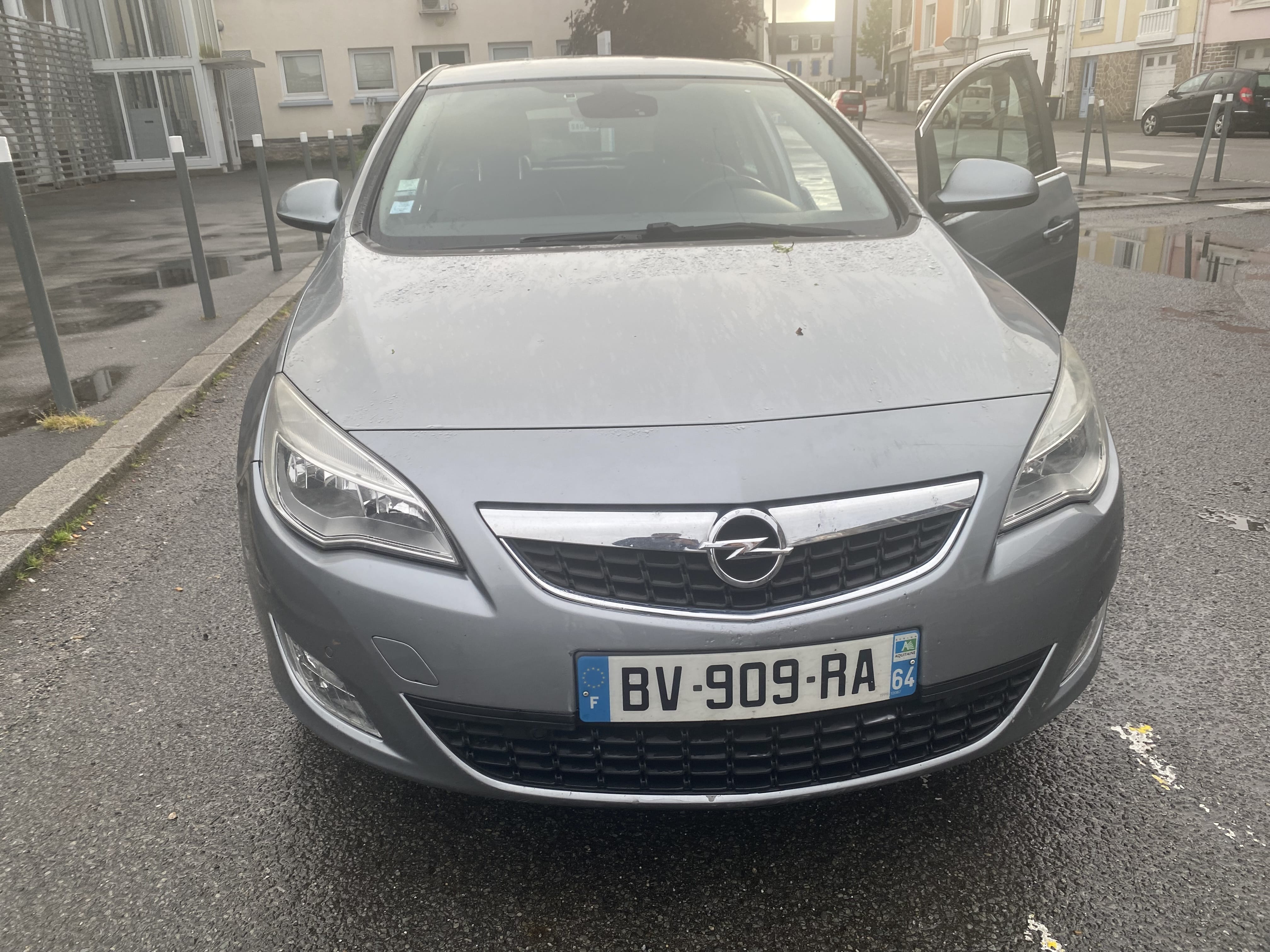 Opel Astra J