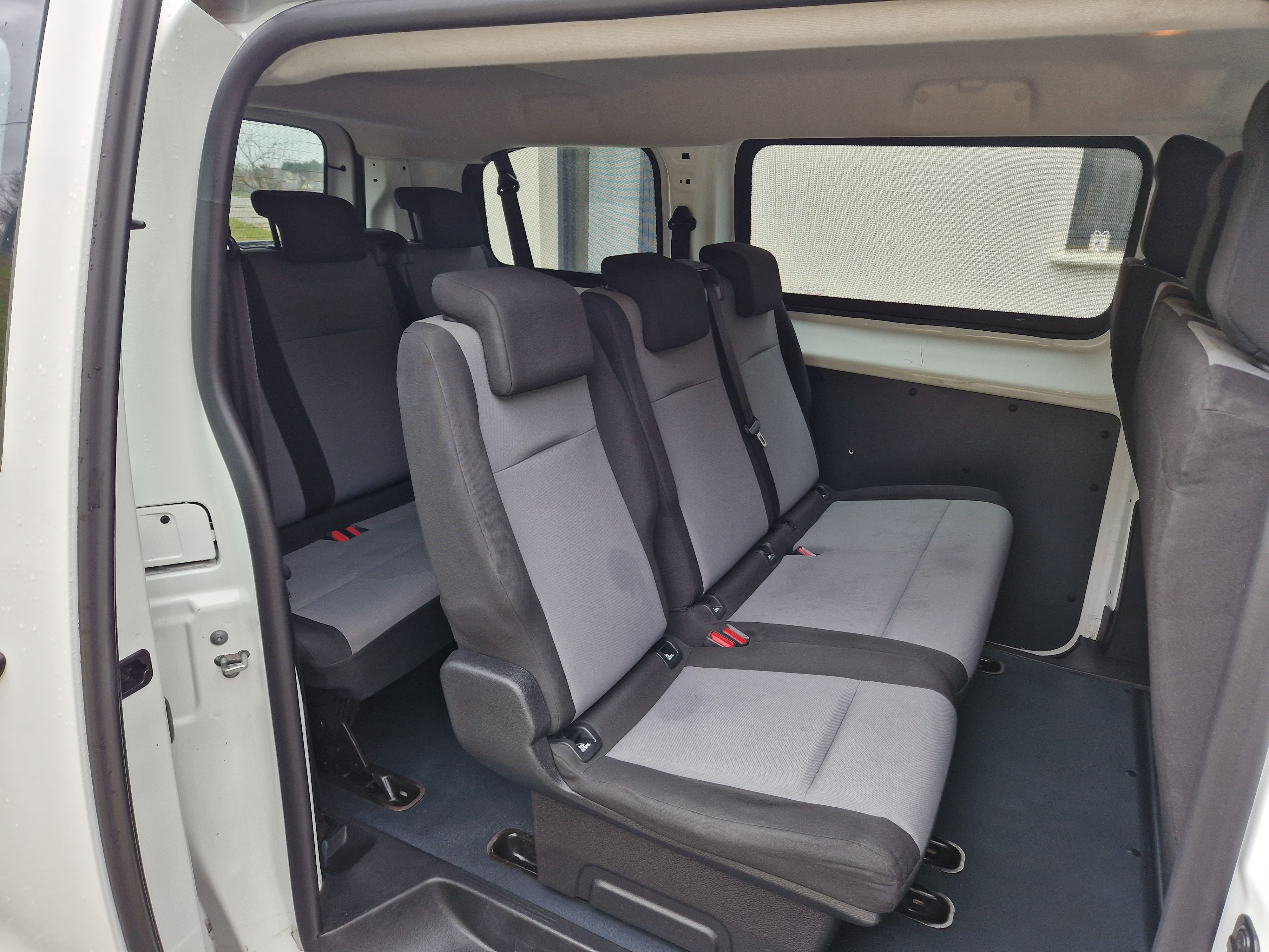 Peugeot Traveller avec Audio Bluetooth