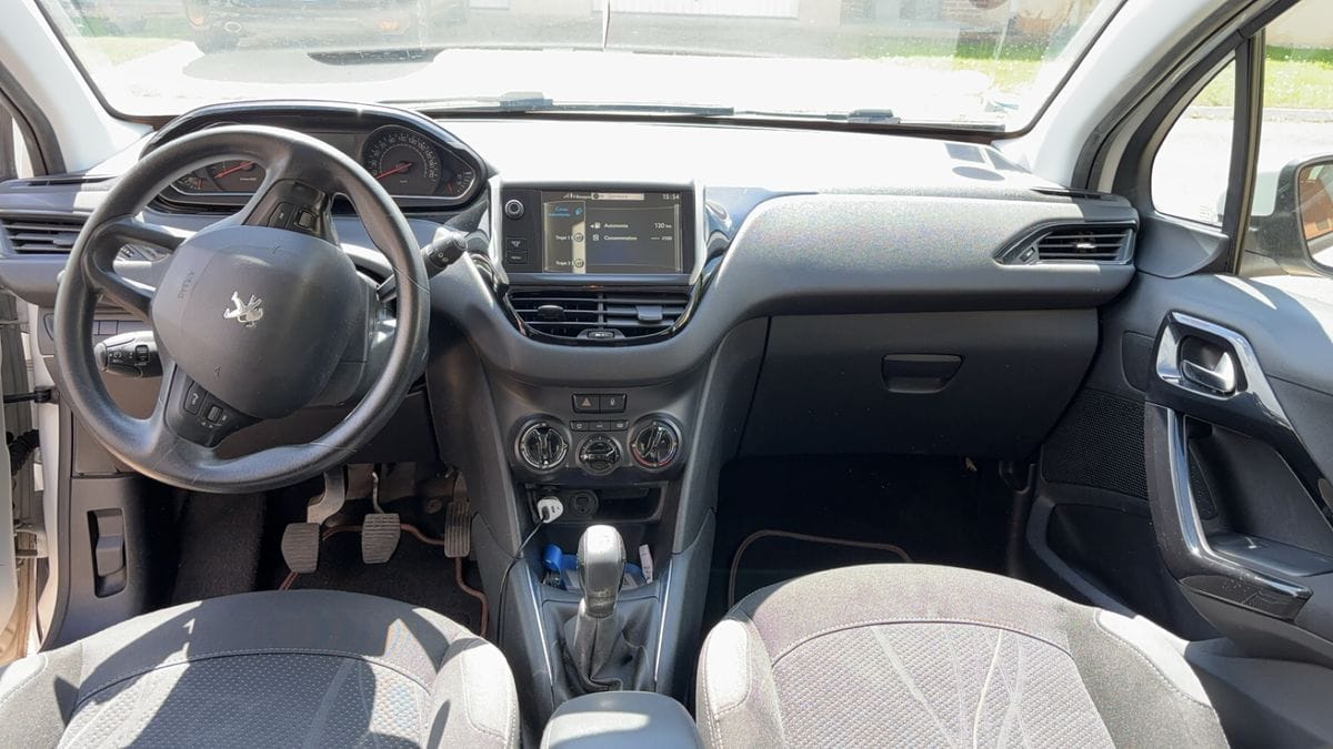 Peugeot 208 avec Régulateur de vitesse