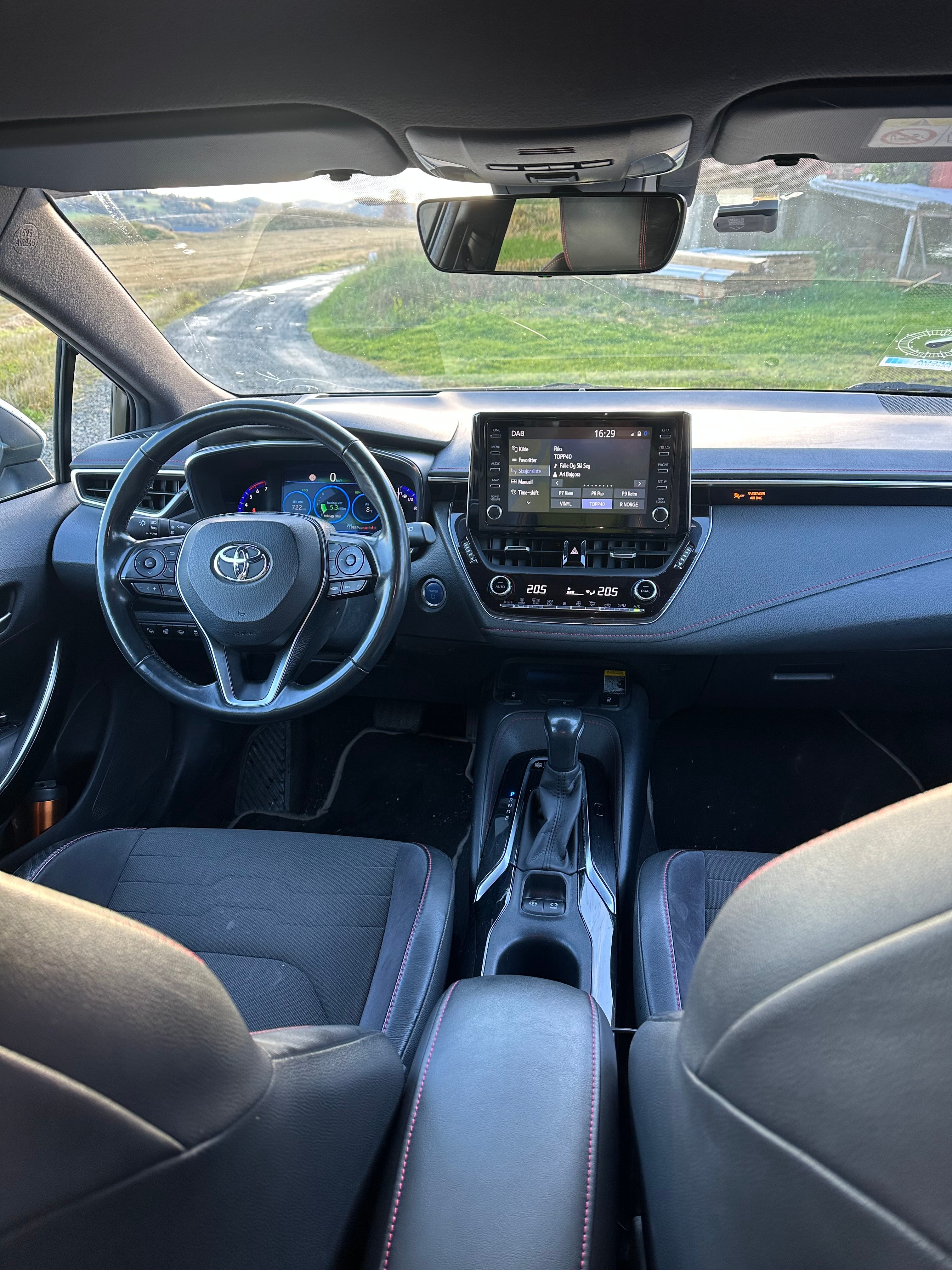 Toyota Corolla Hybrid med GPS