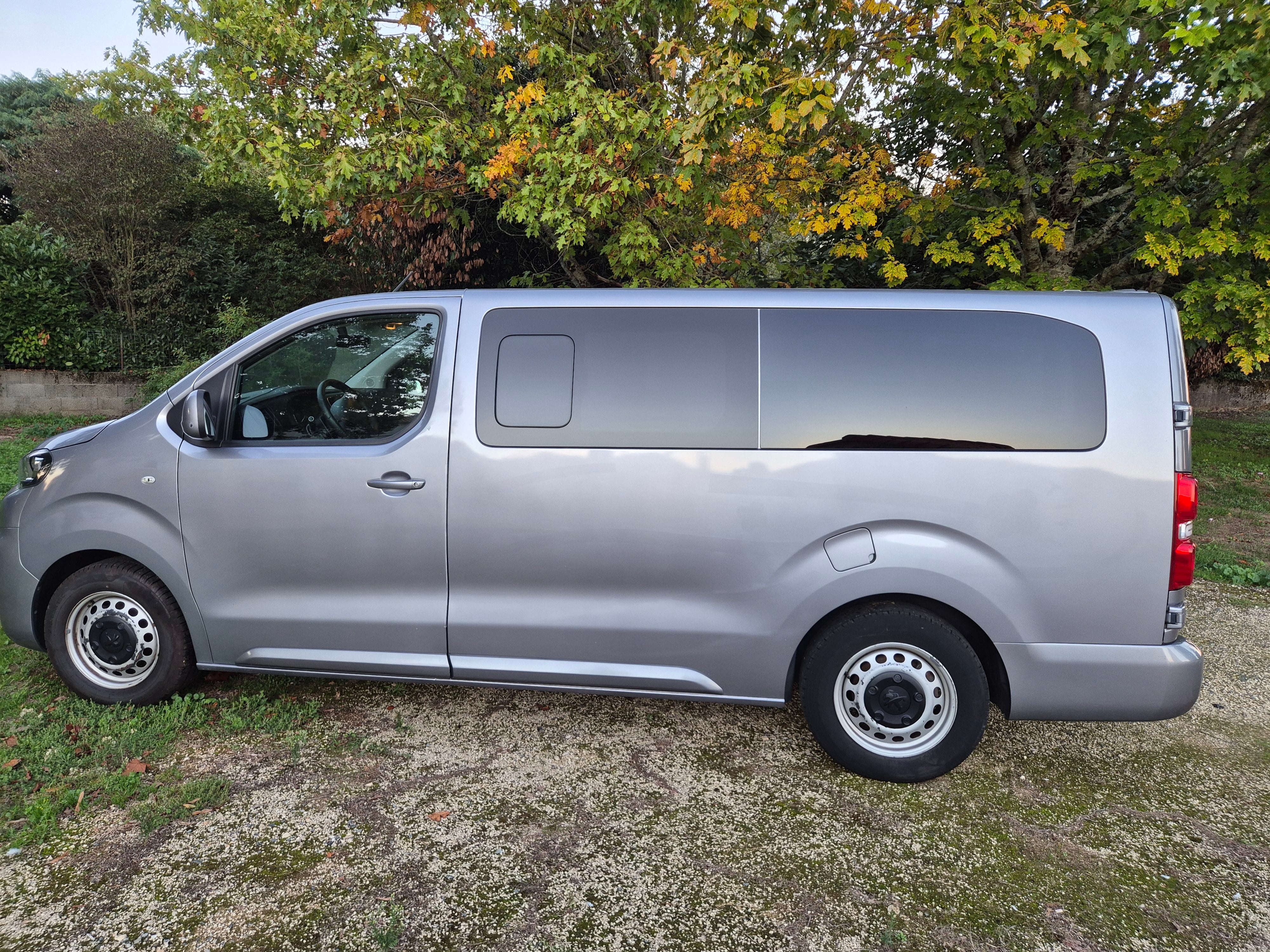 Peugeot Traveller avec Climatisation