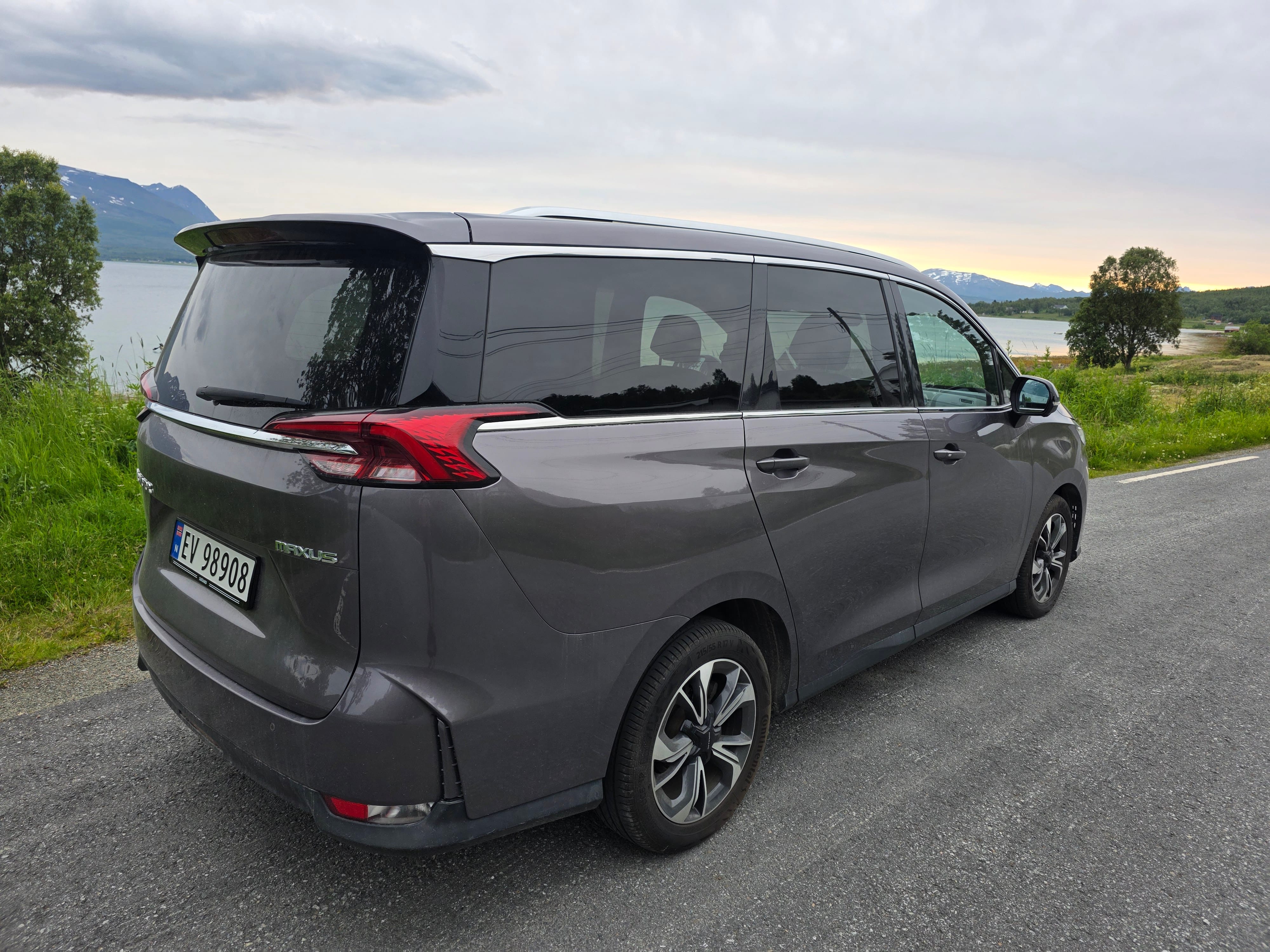 Maxus Euniq 5 mit Rückfahrkamera
