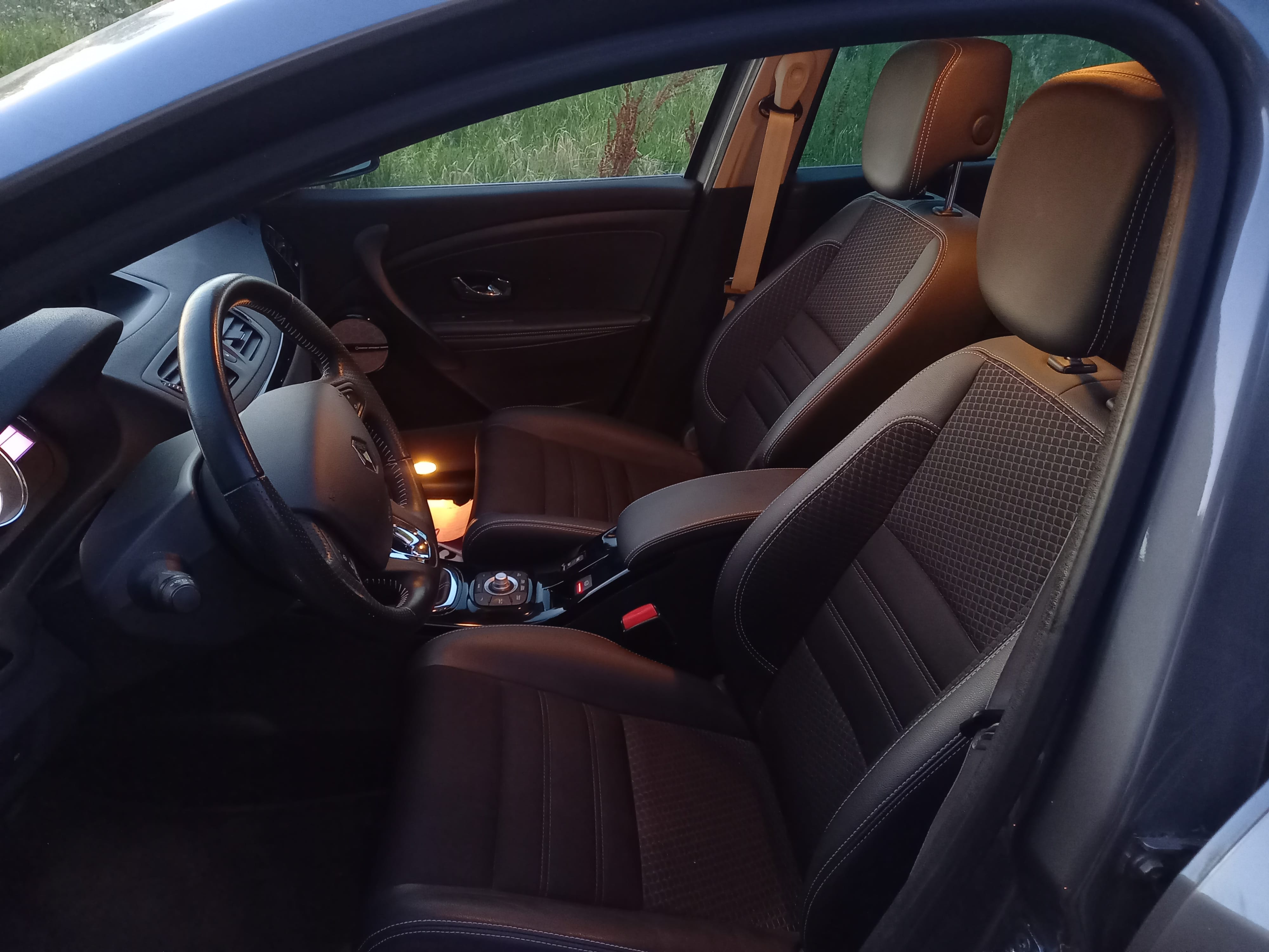 Renault Mégane Estate STA-NI 30