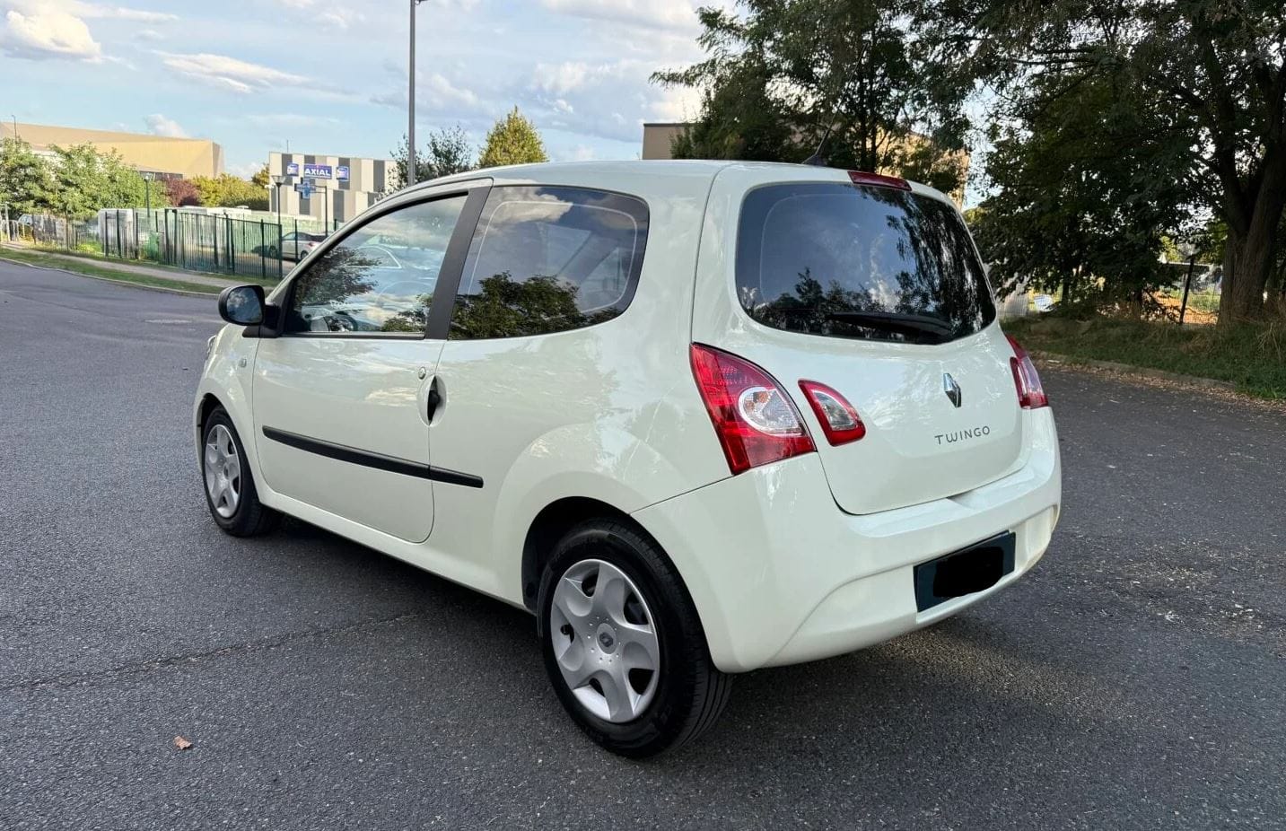 Renault Twingo II 1.2 16V 75ch avec Audio Bluetooth