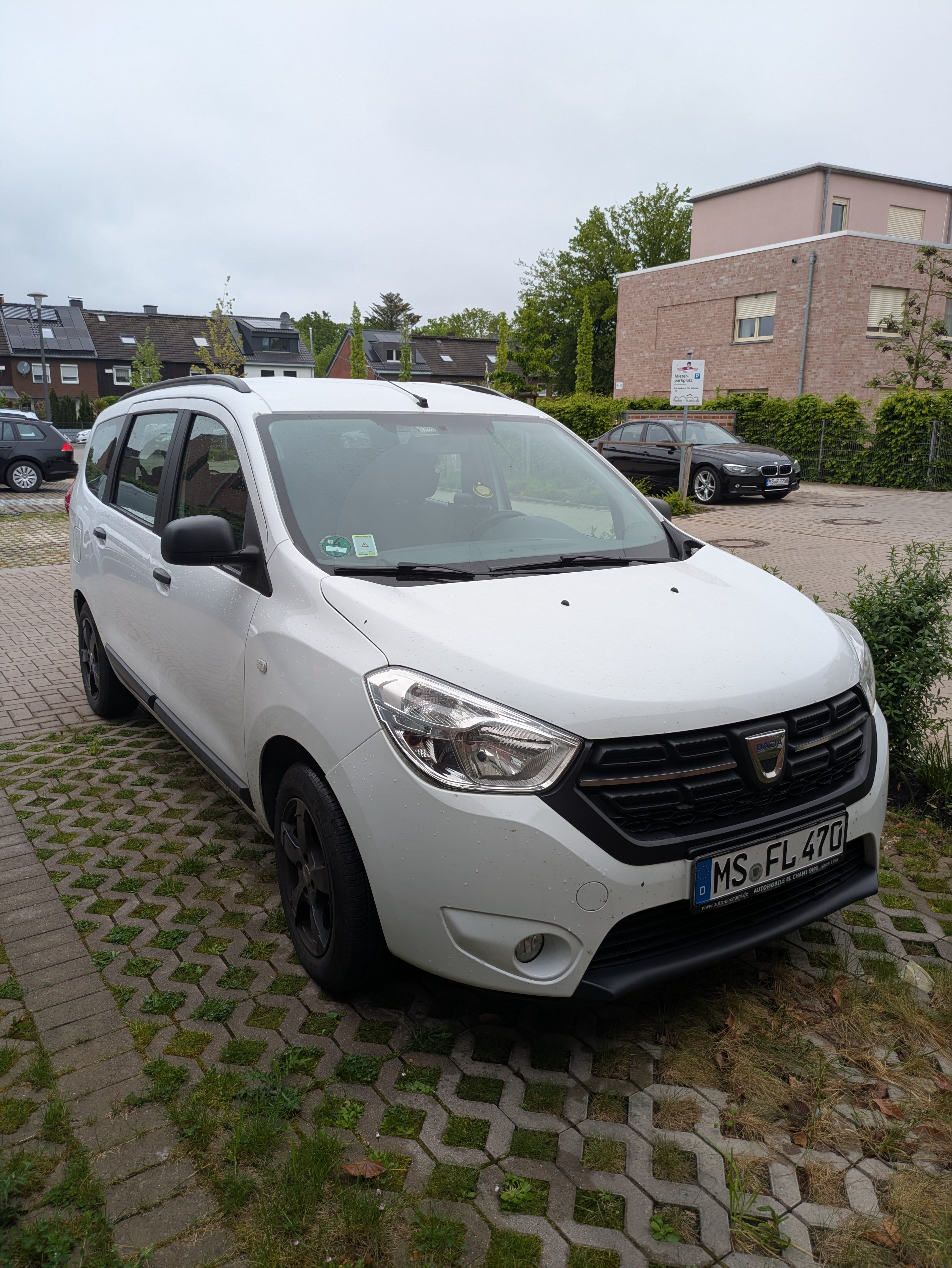 Dacia Lodgy, 2018, Super 95, 7 Sitze